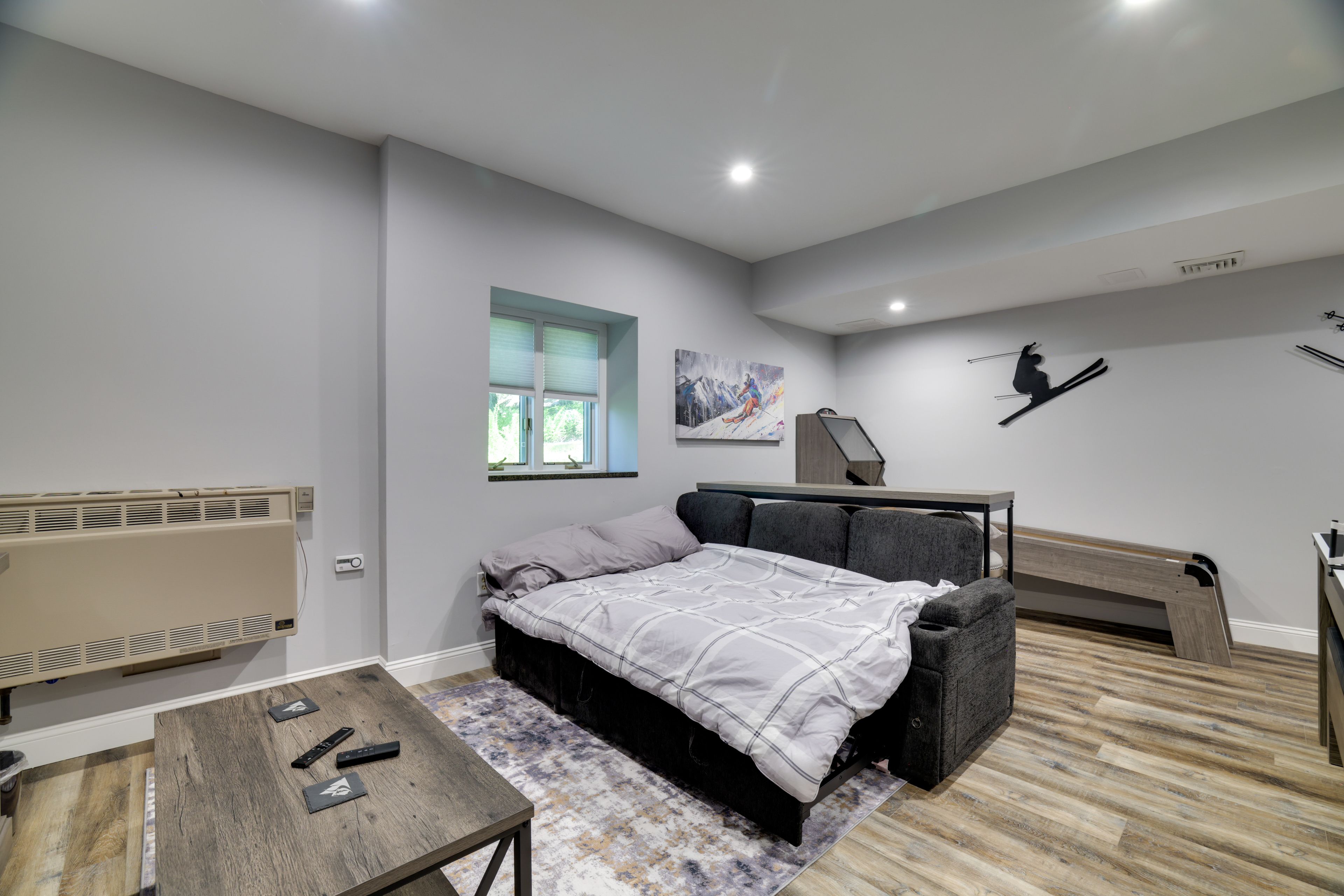Game Room | Full Sleeper Sofa