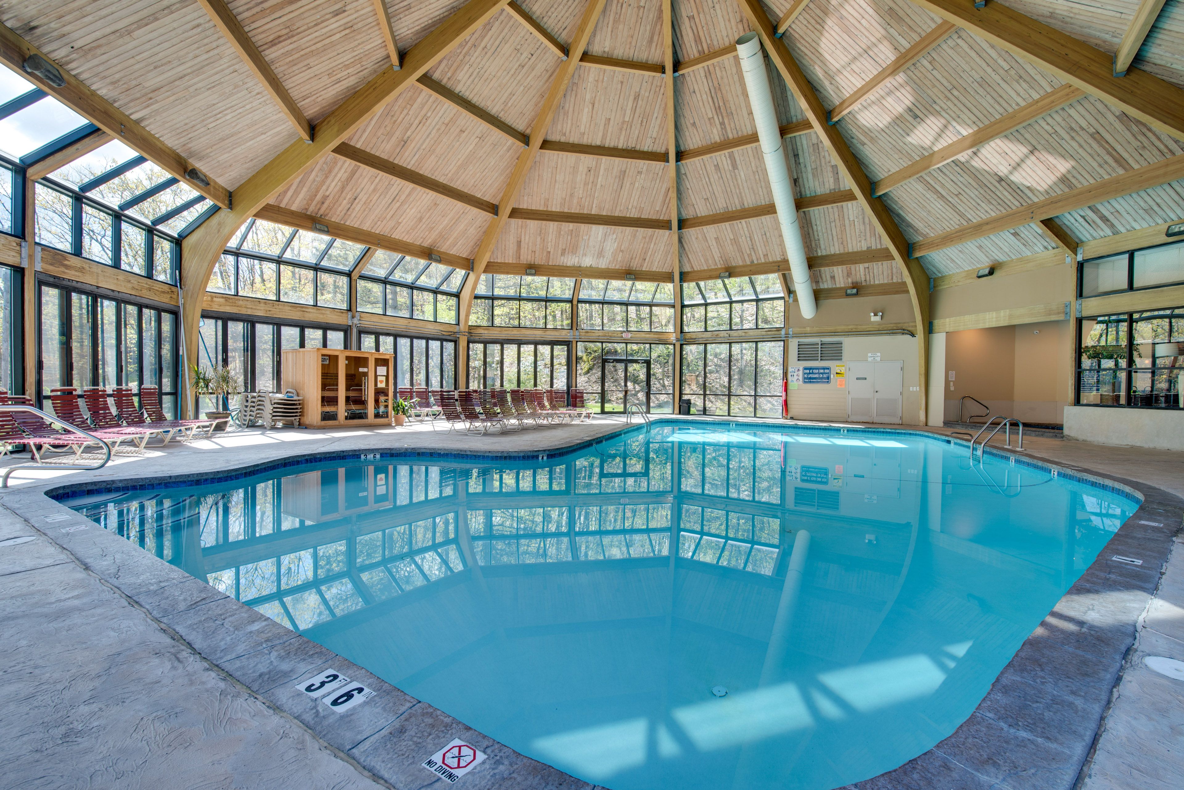 Village at Camelback Community Amenities | Indoor Pool