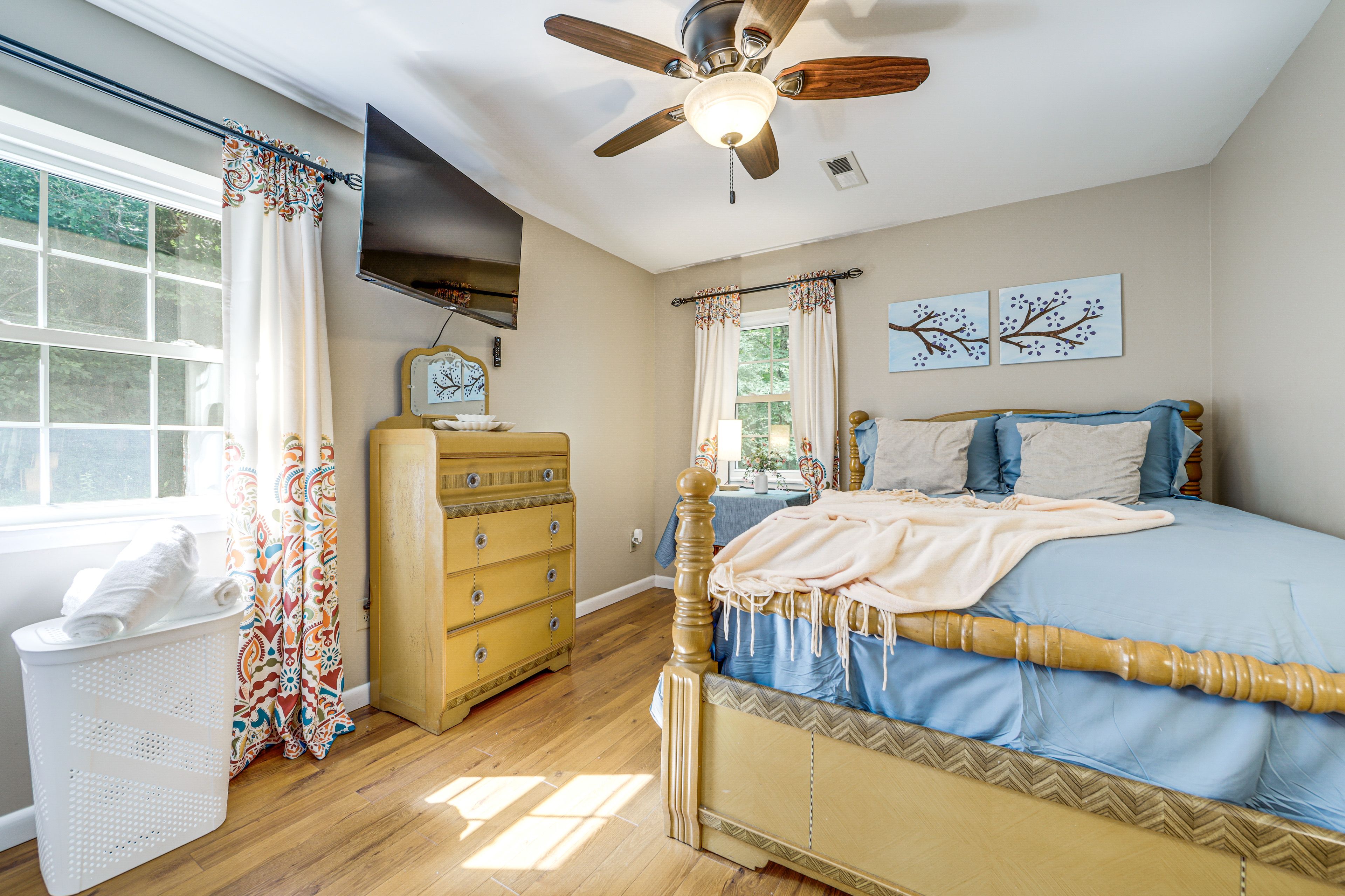 Bedroom 2 | Full Bed | 2nd Floor