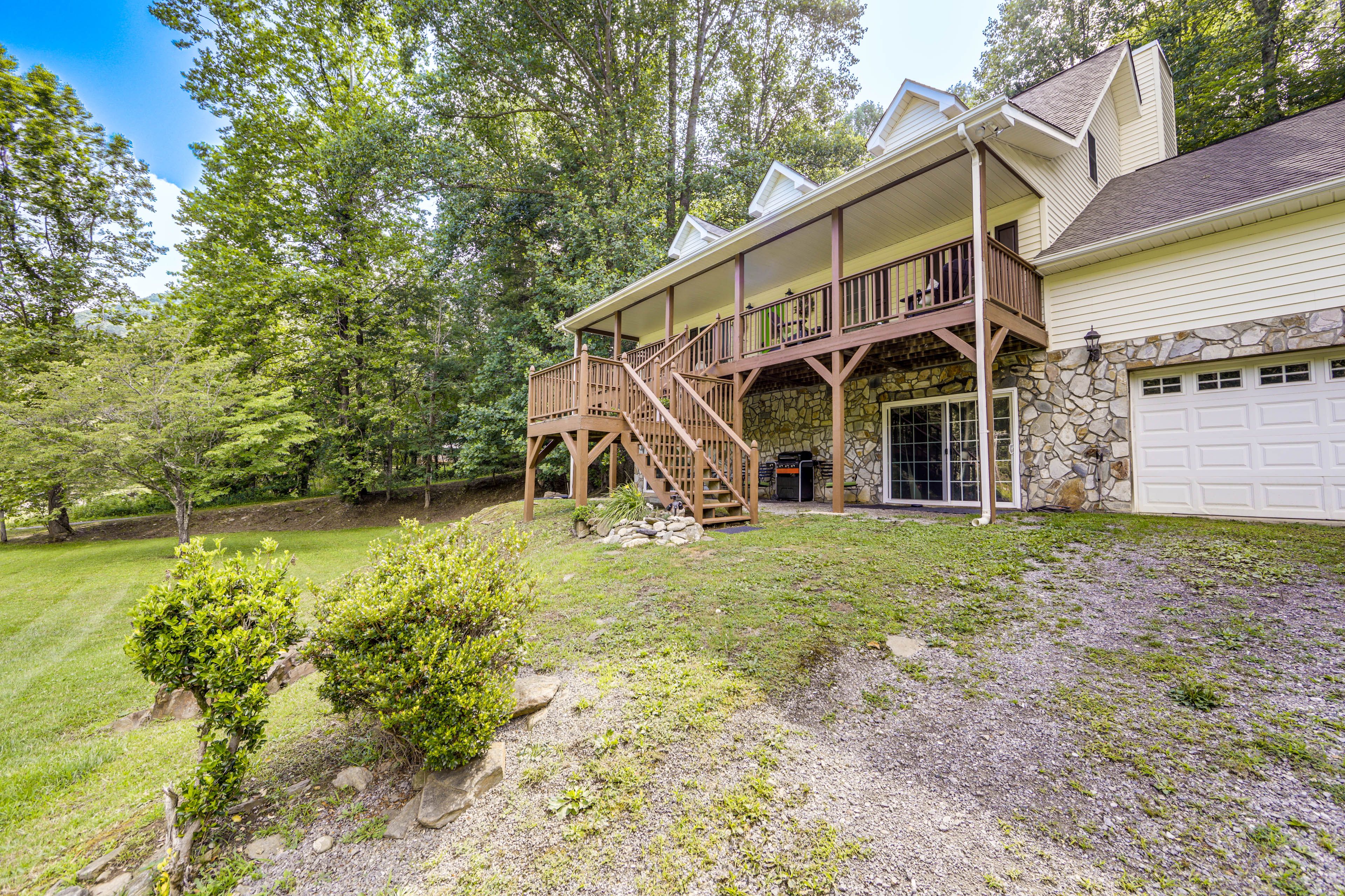 Ample Parking in Driveway