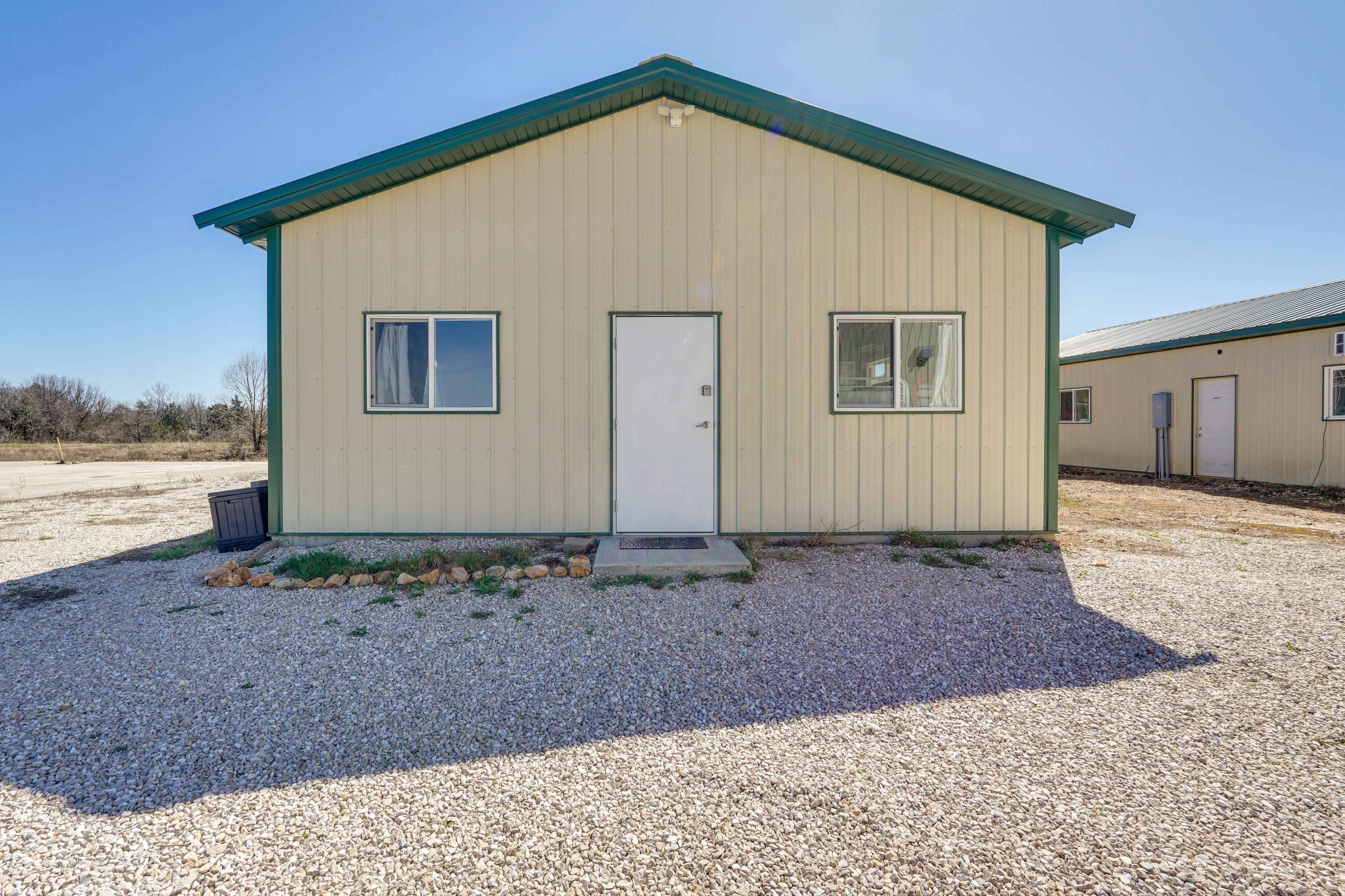 Unit 6 - Dorm 2B | Single-Story Studio