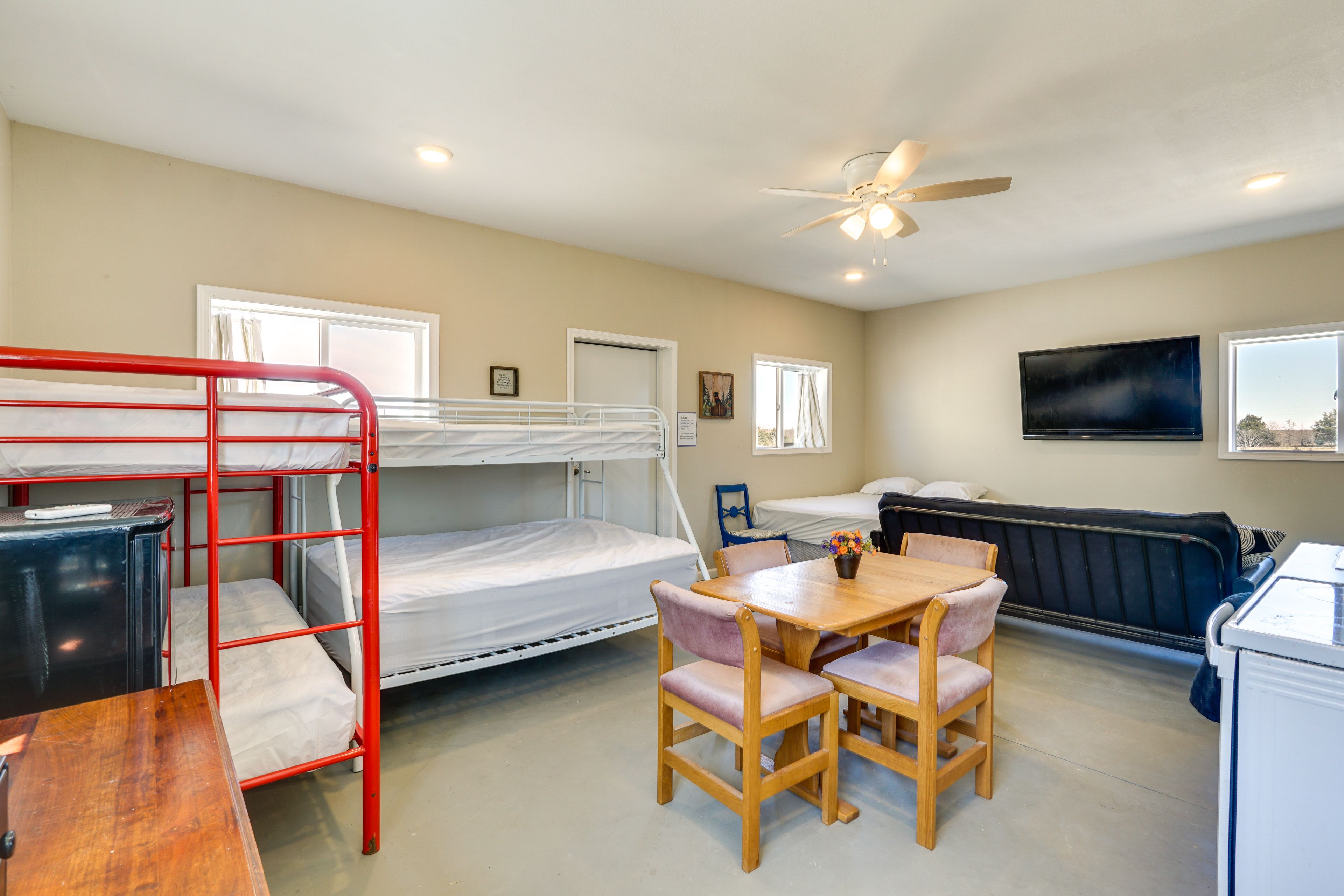Unit 6 - Dorm 2B | Bedroom 10 | Twin Bunk Bed | Twin/Full Bunk Bed