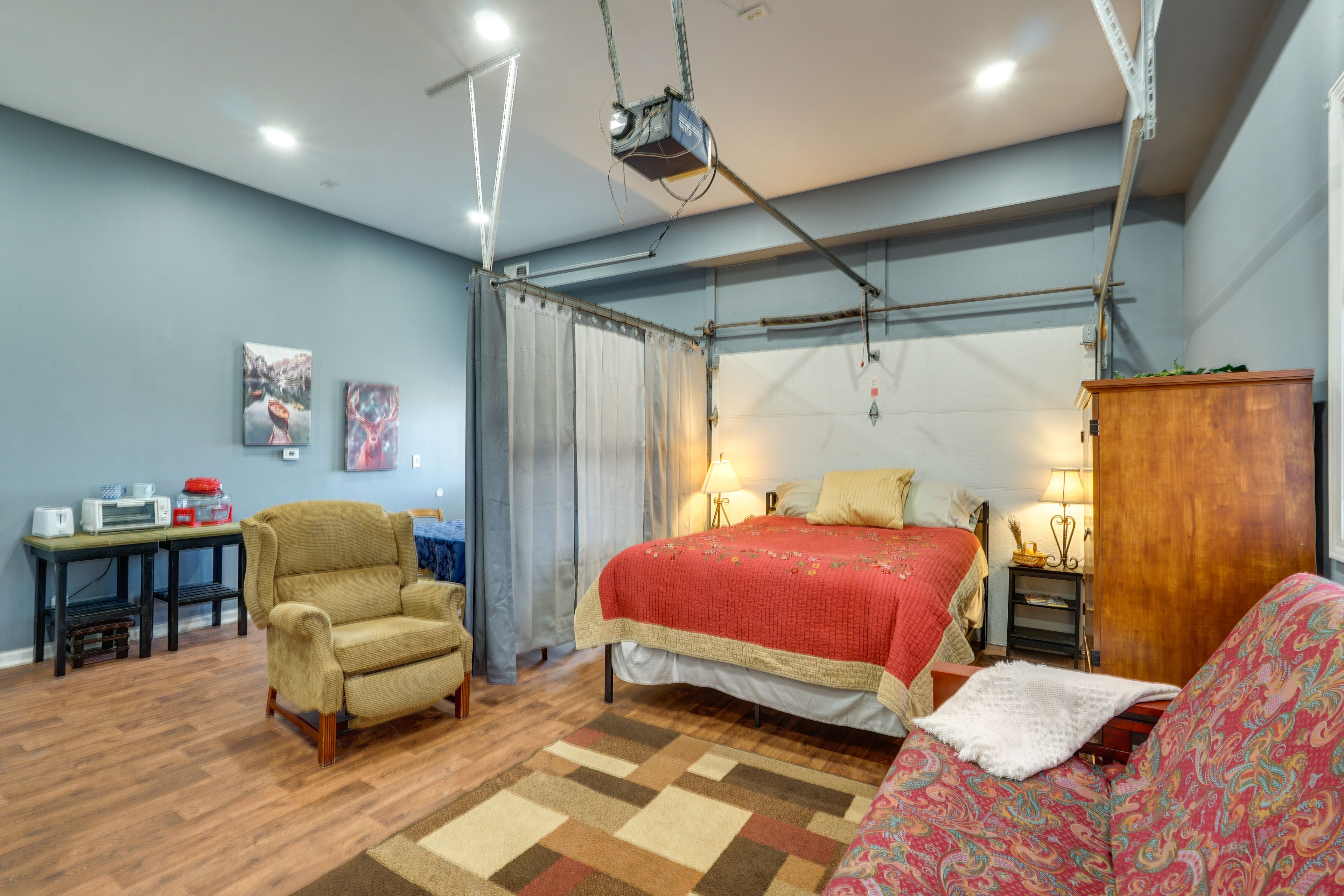 Unit 3 - My Little Suite | Bedroom 6 | Queen Bed | Full Futon
