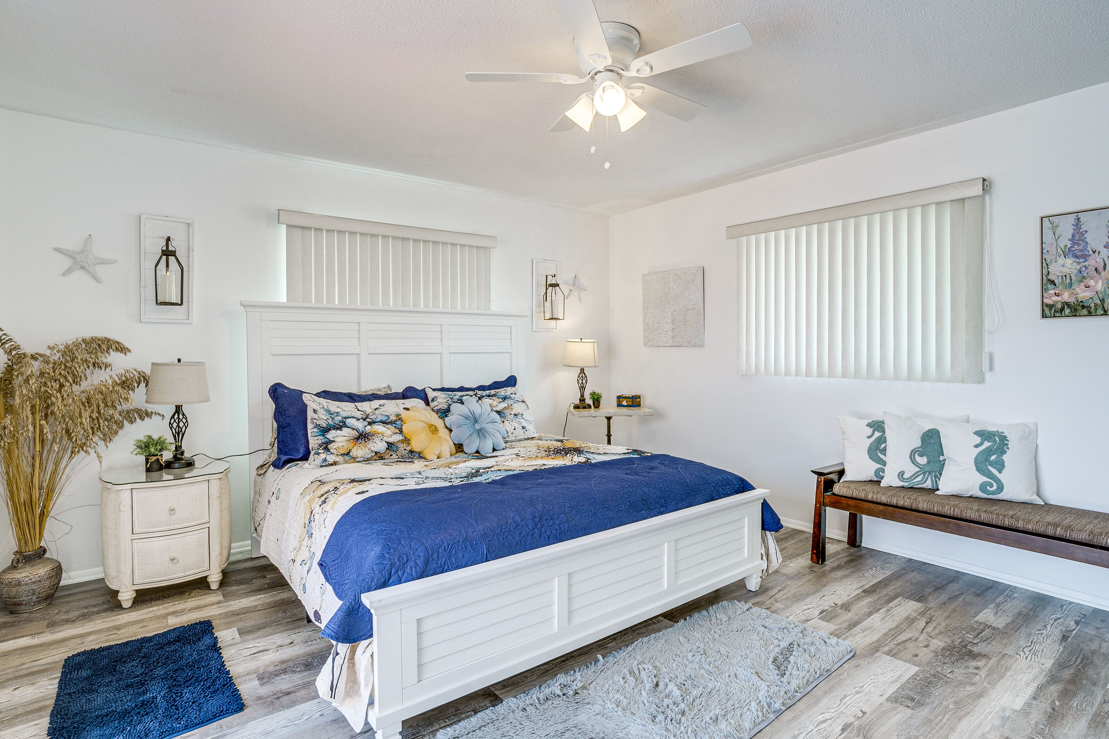 Bedroom 1 | King Bed