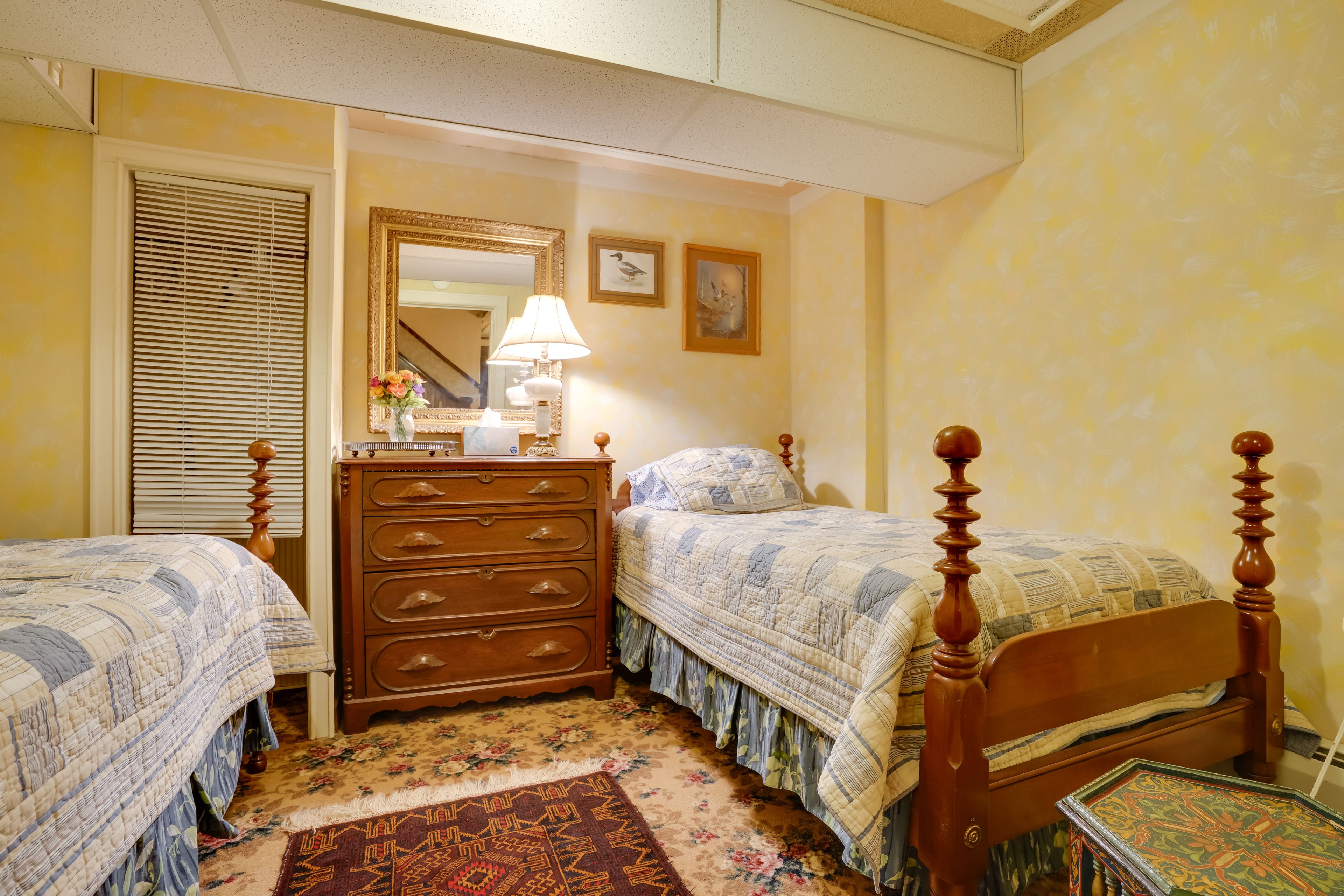 Bedroom 2 | 2 Twin Beds | 1st Floor
