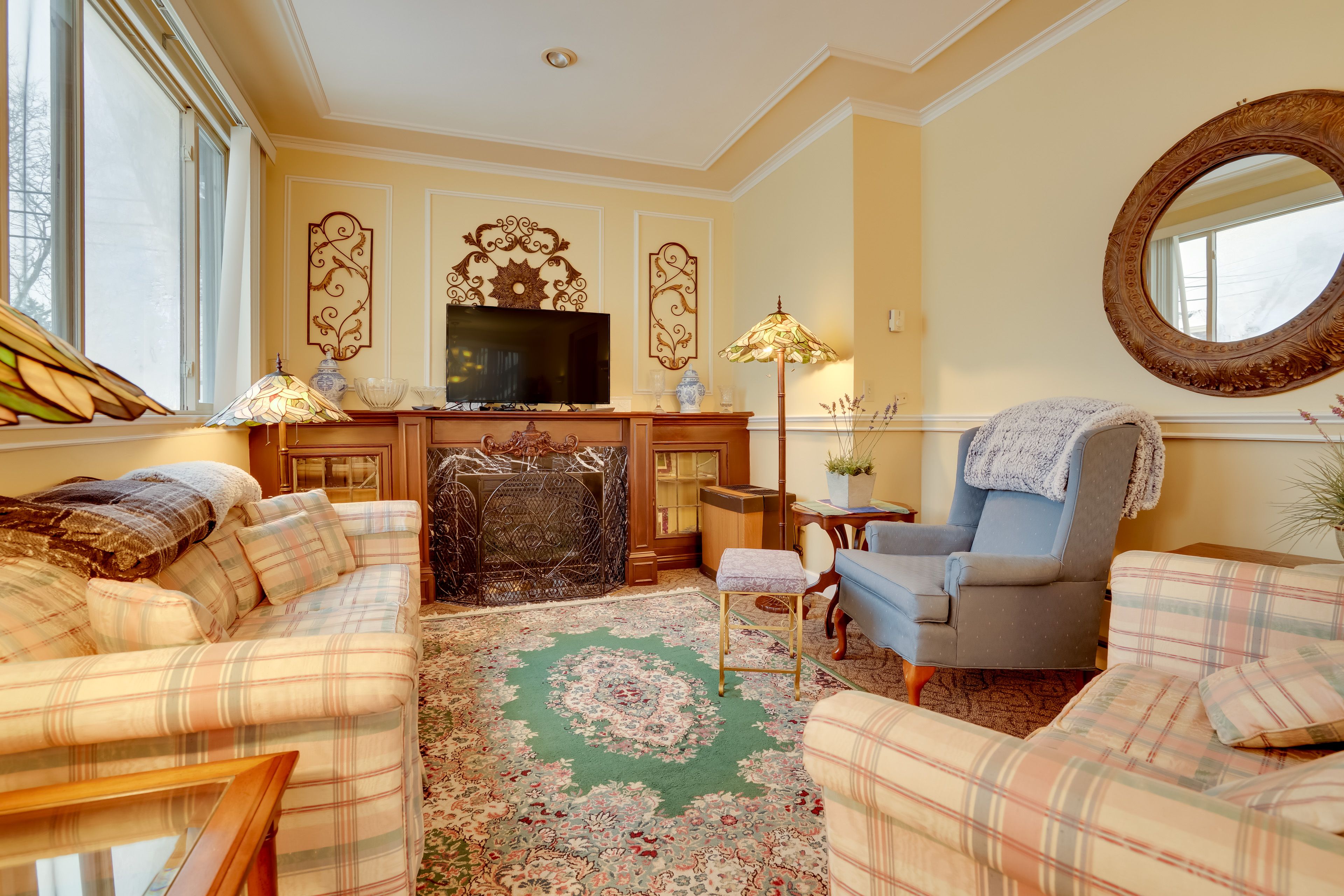 Living Room | 2nd Floor