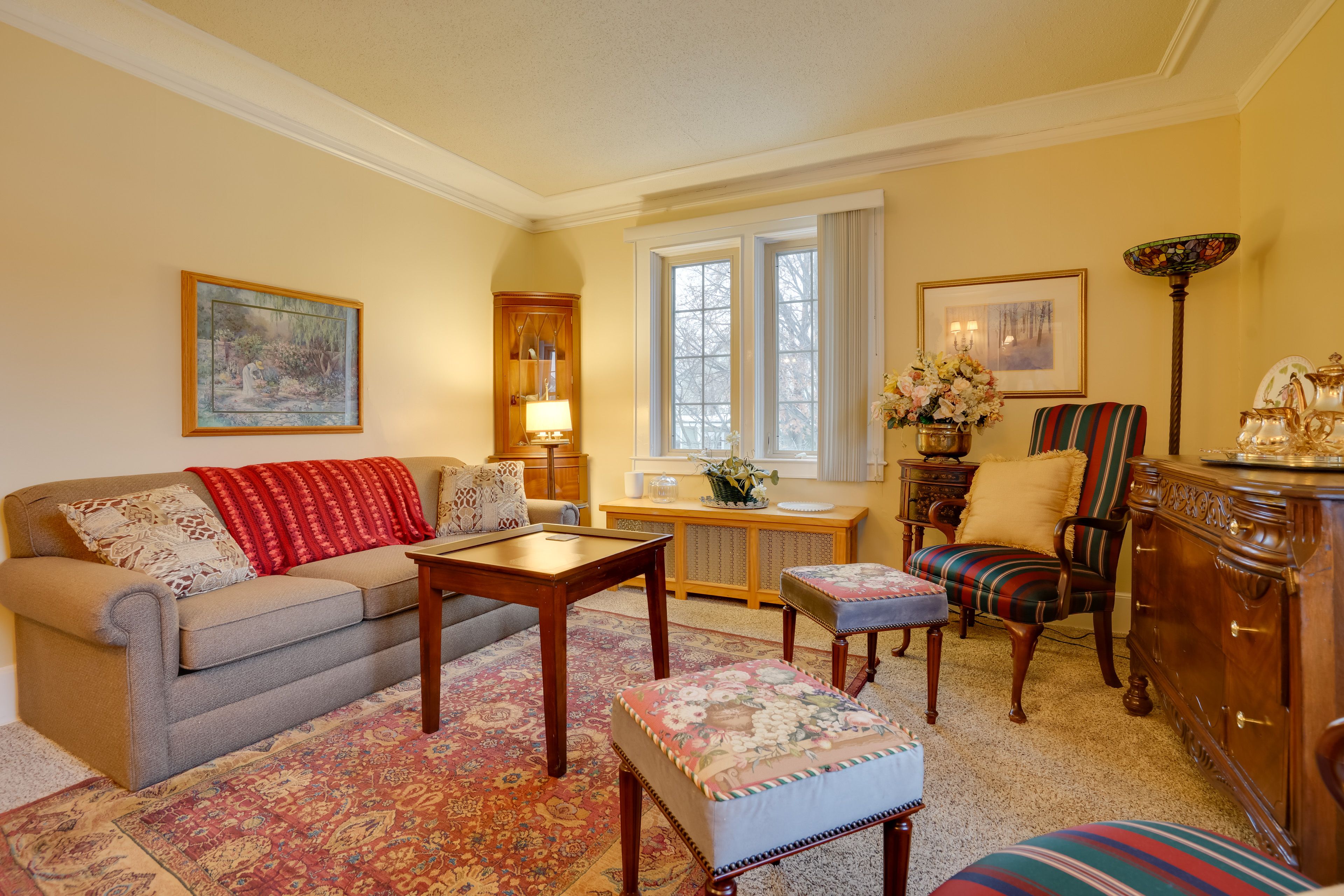 Living Room | Queen Sleeper Sofa | 2nd Floor