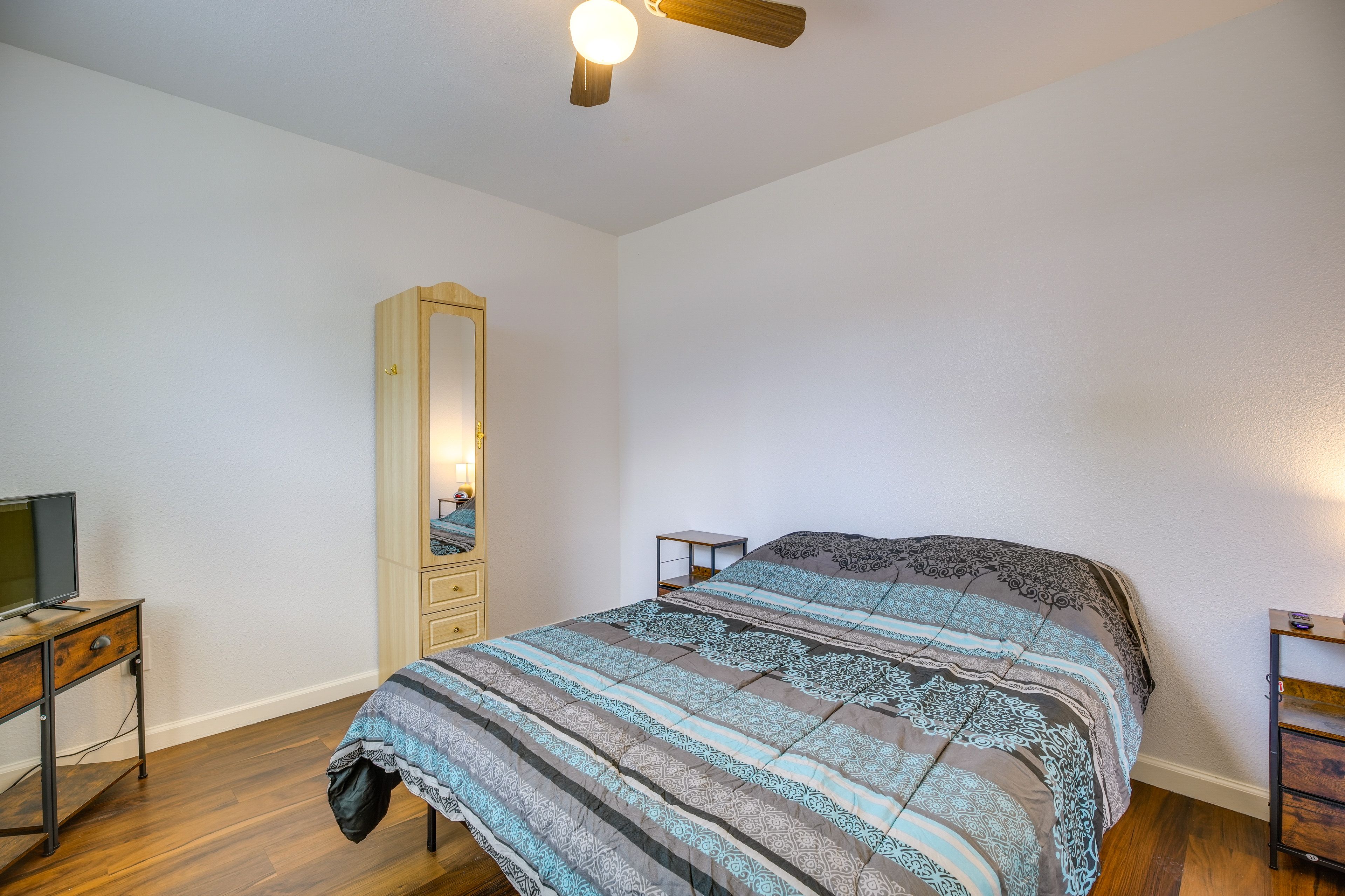 Bedroom 1 | Full Bed