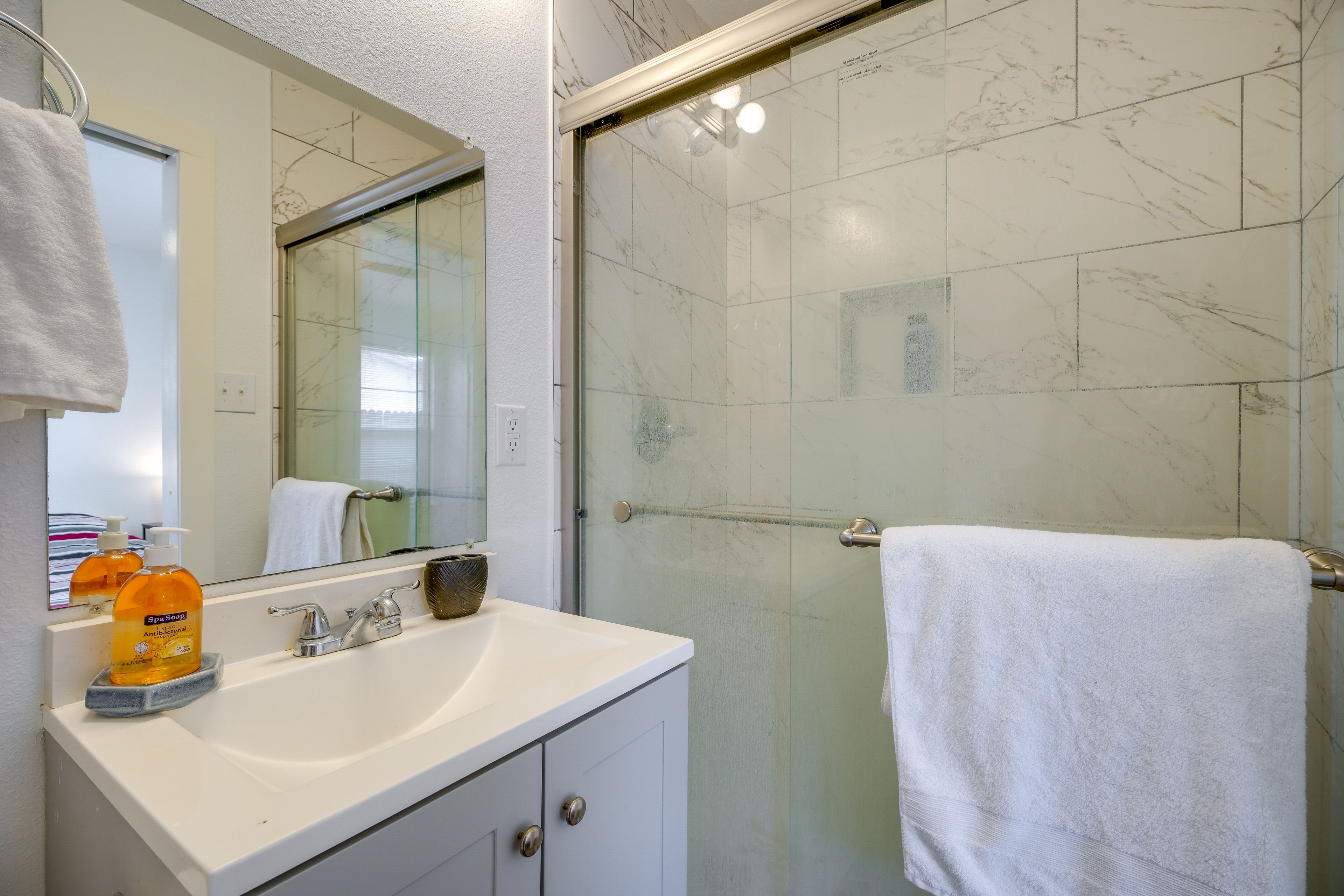 Full Bathroom