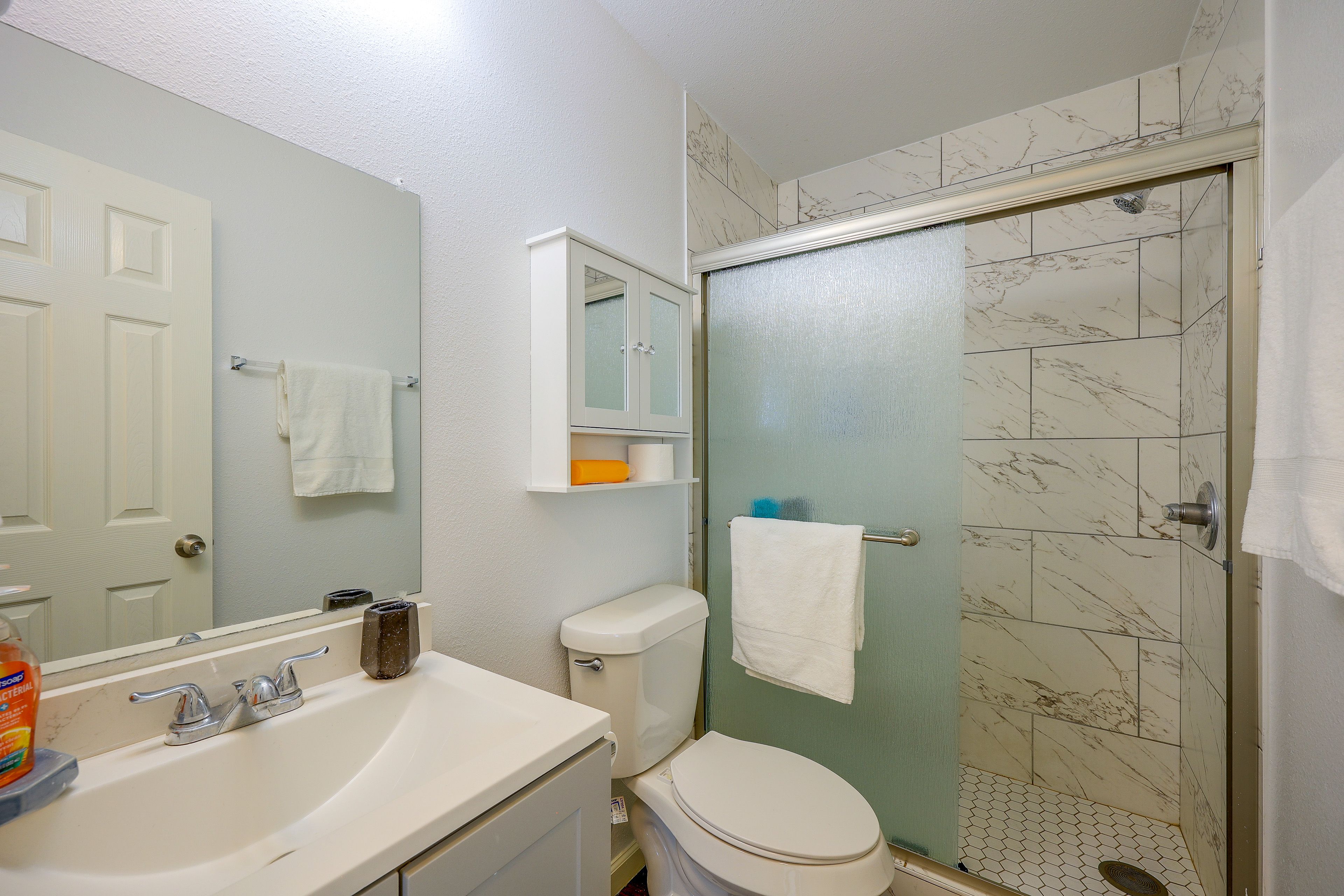 Full Bathroom