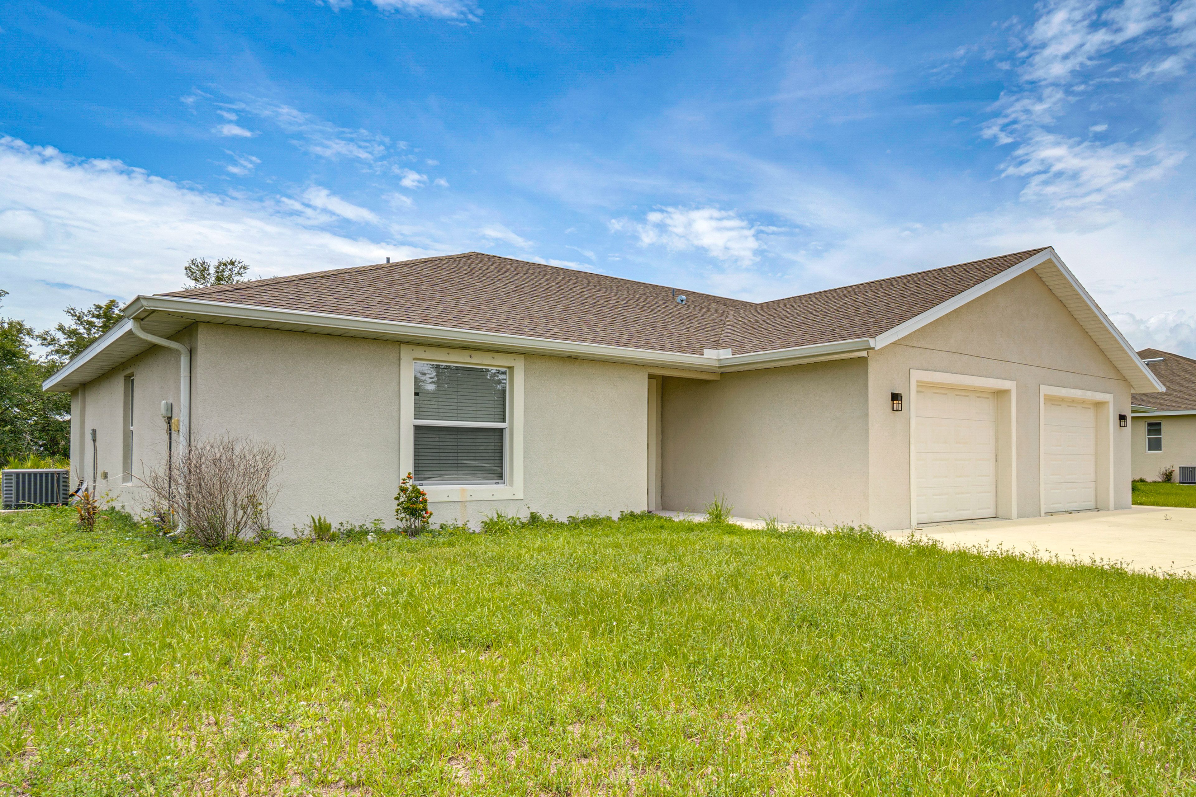Exterior | Driveway (2 Vehicles) | No Garage Parking