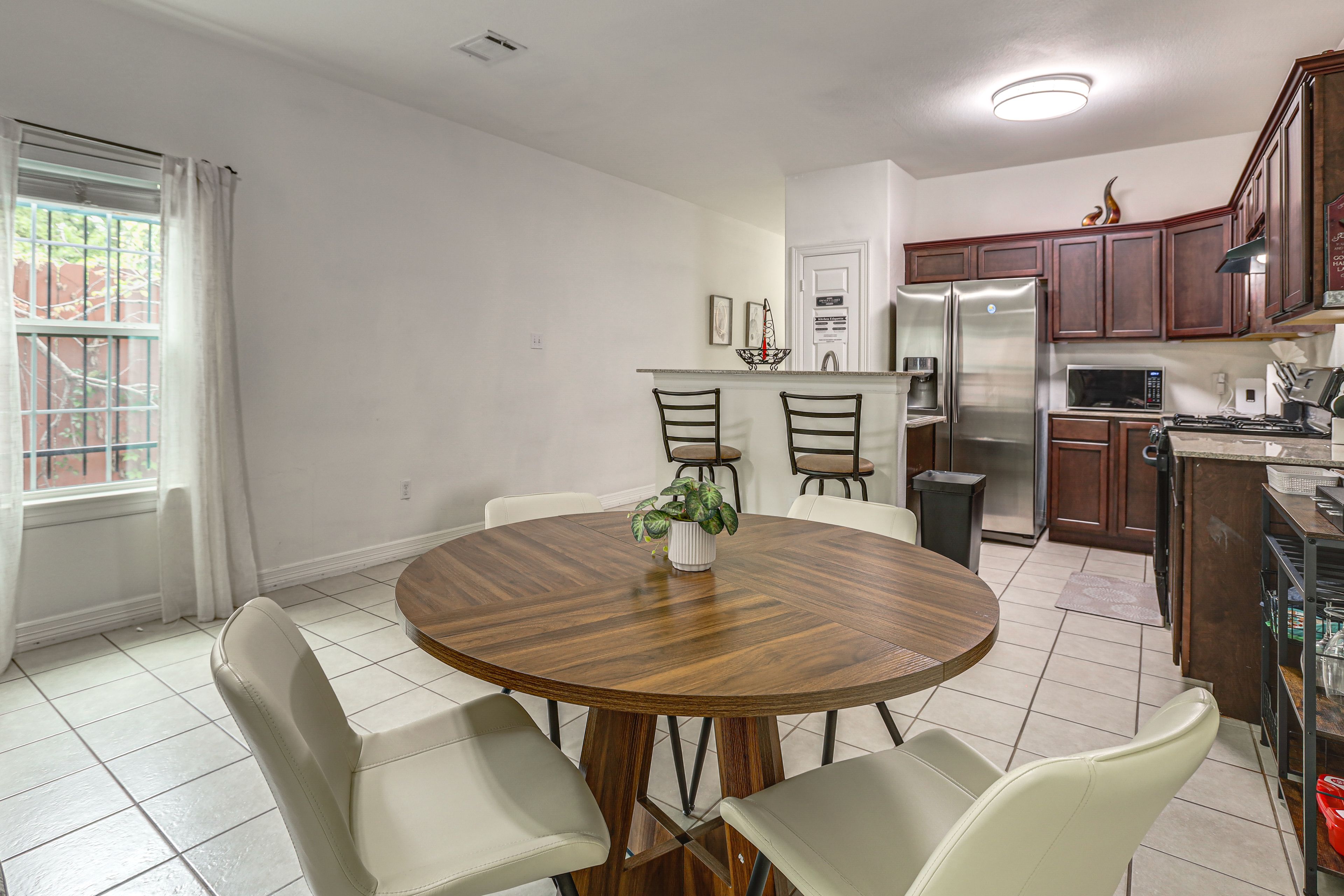 Dining Area | 1st Floor