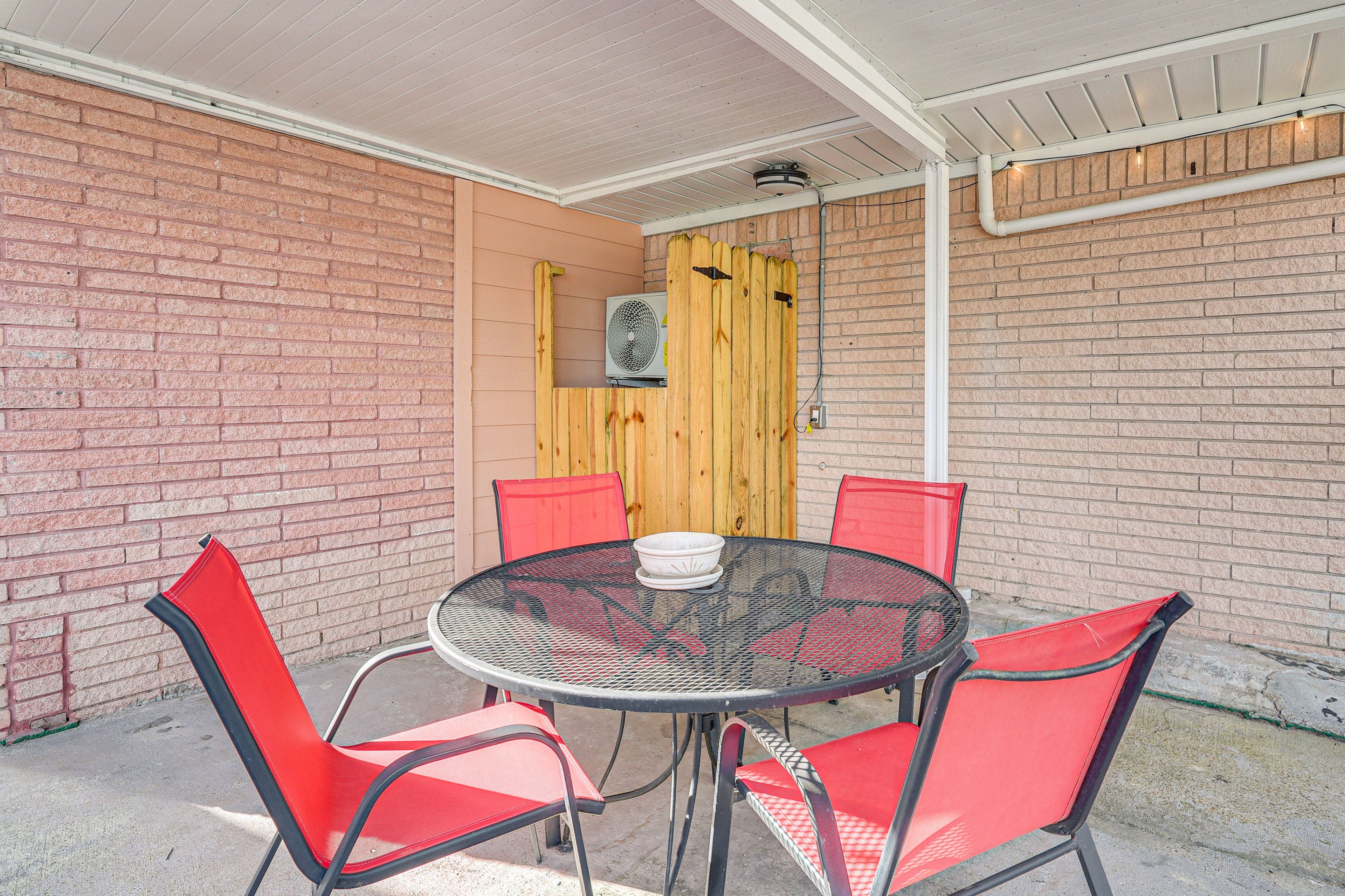 Patio | Dining Area | Gas Grill