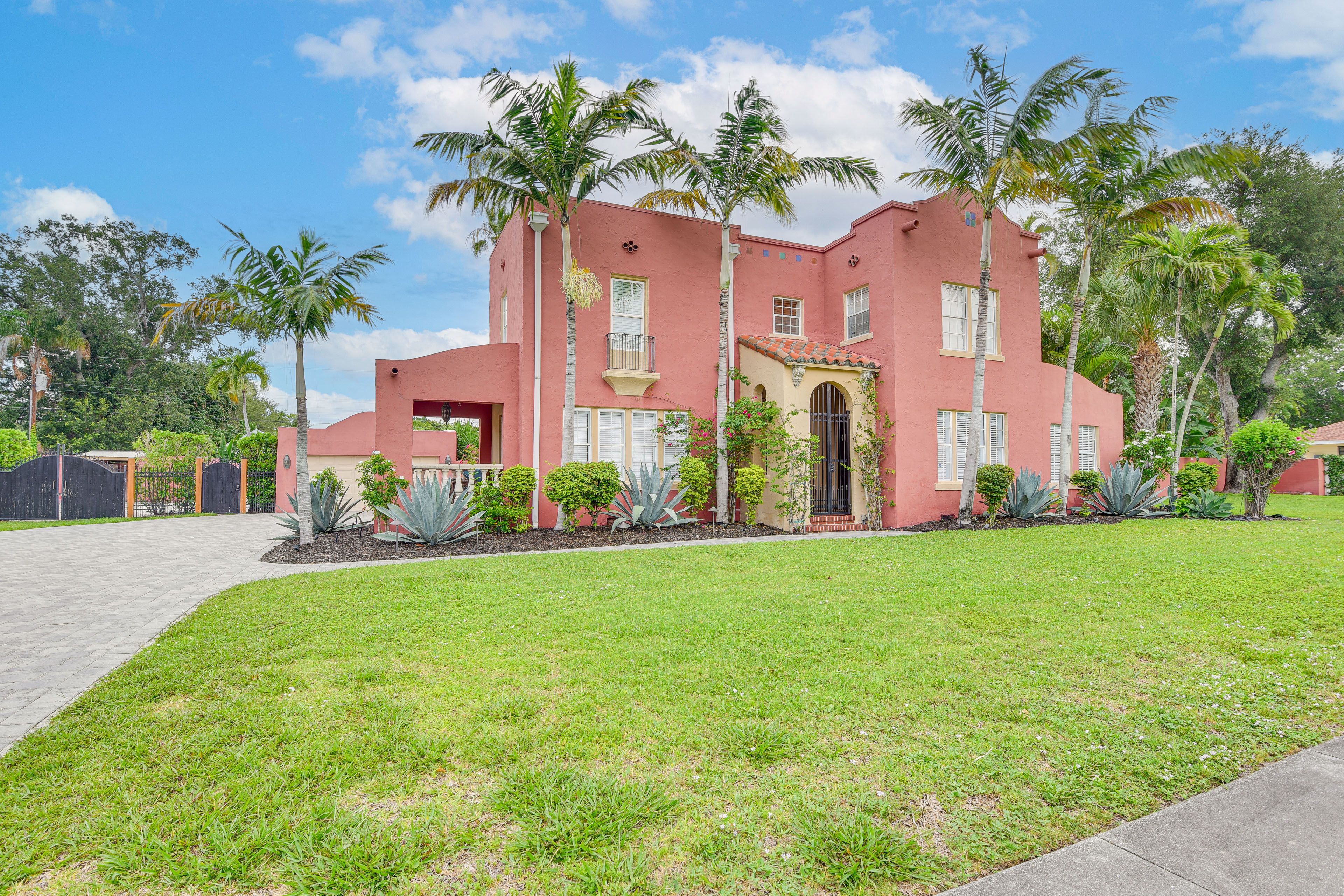 Exterior | 2-Story Home