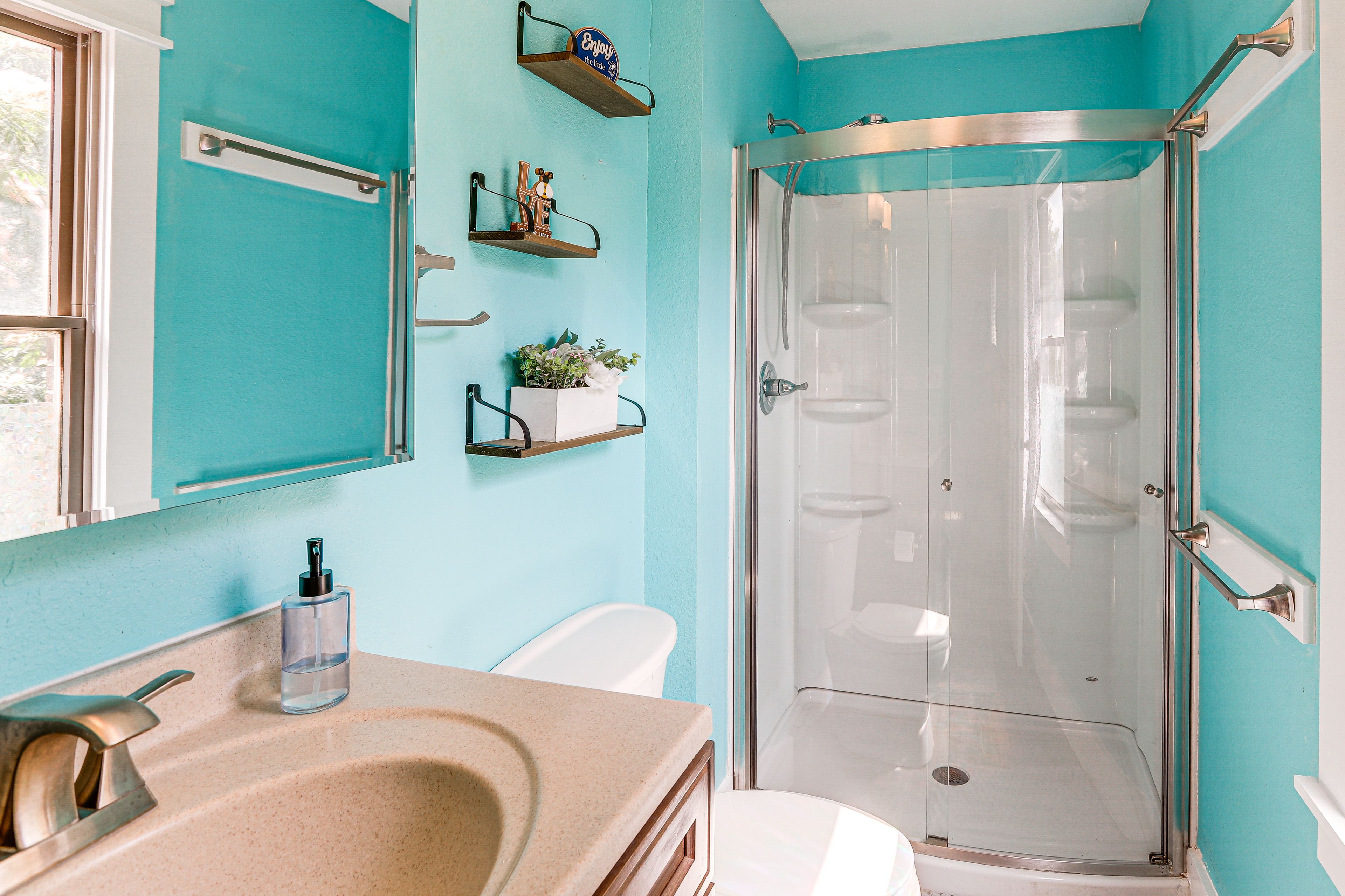 En-Suite Bathroom