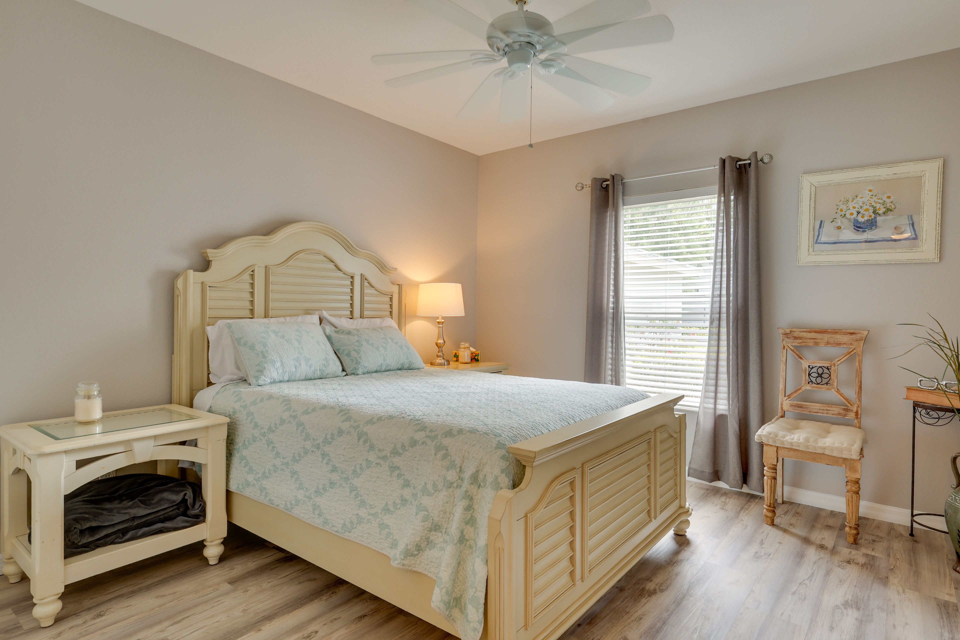 Bedroom 2 | Queen Bed