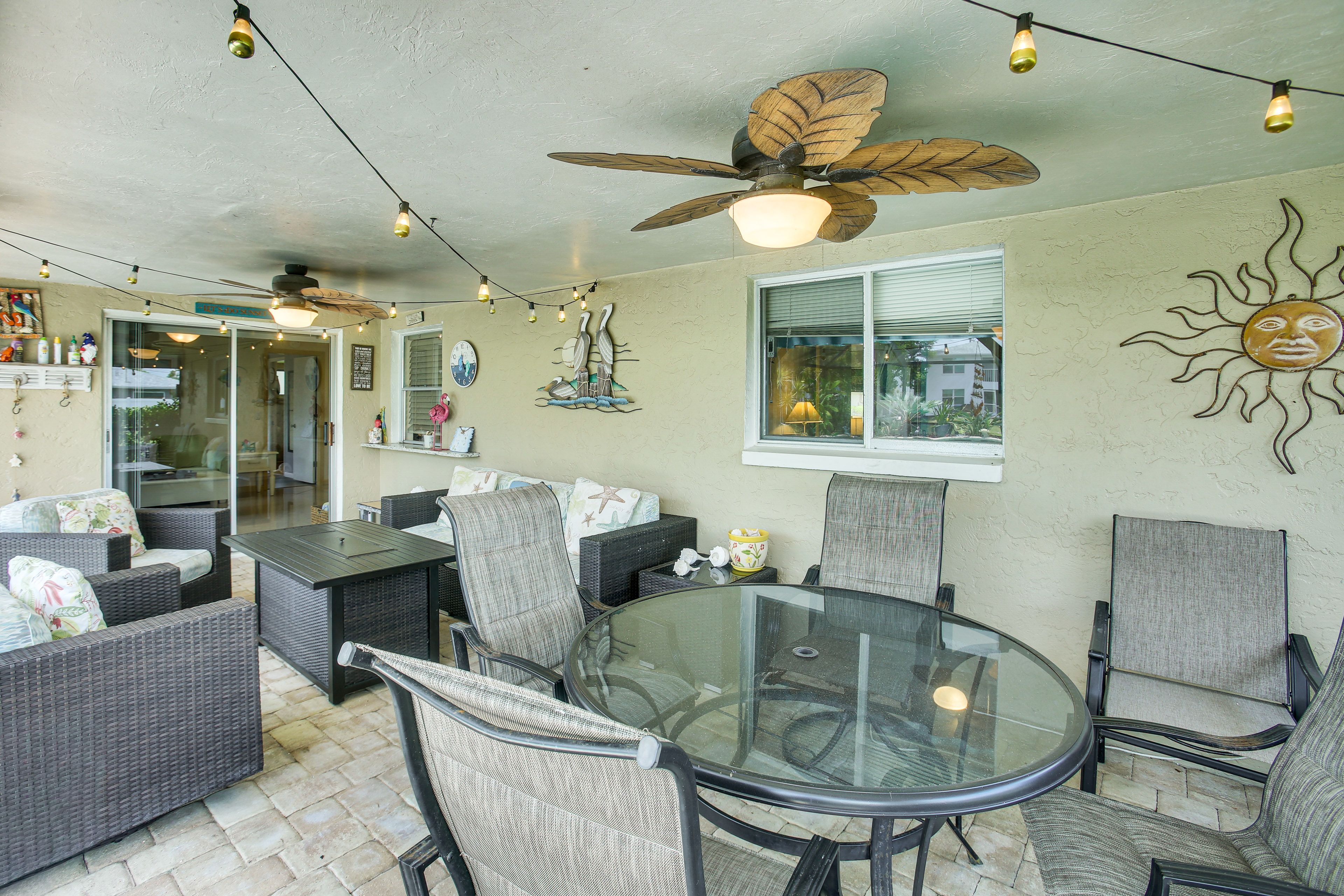 Covered Patio | Outdoor Dining | Lounge Area | Gas Grill