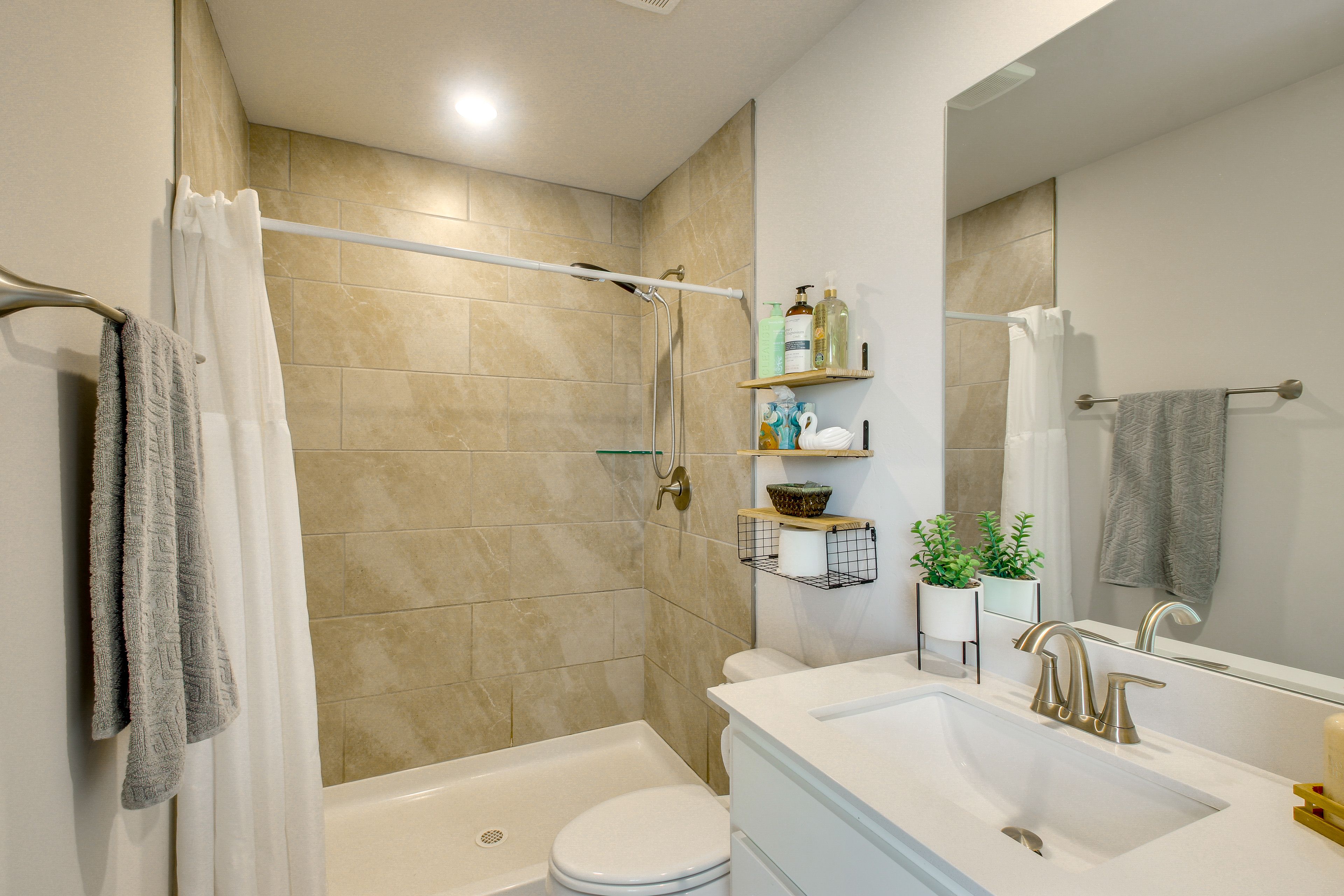 En-Suite Bathroom
