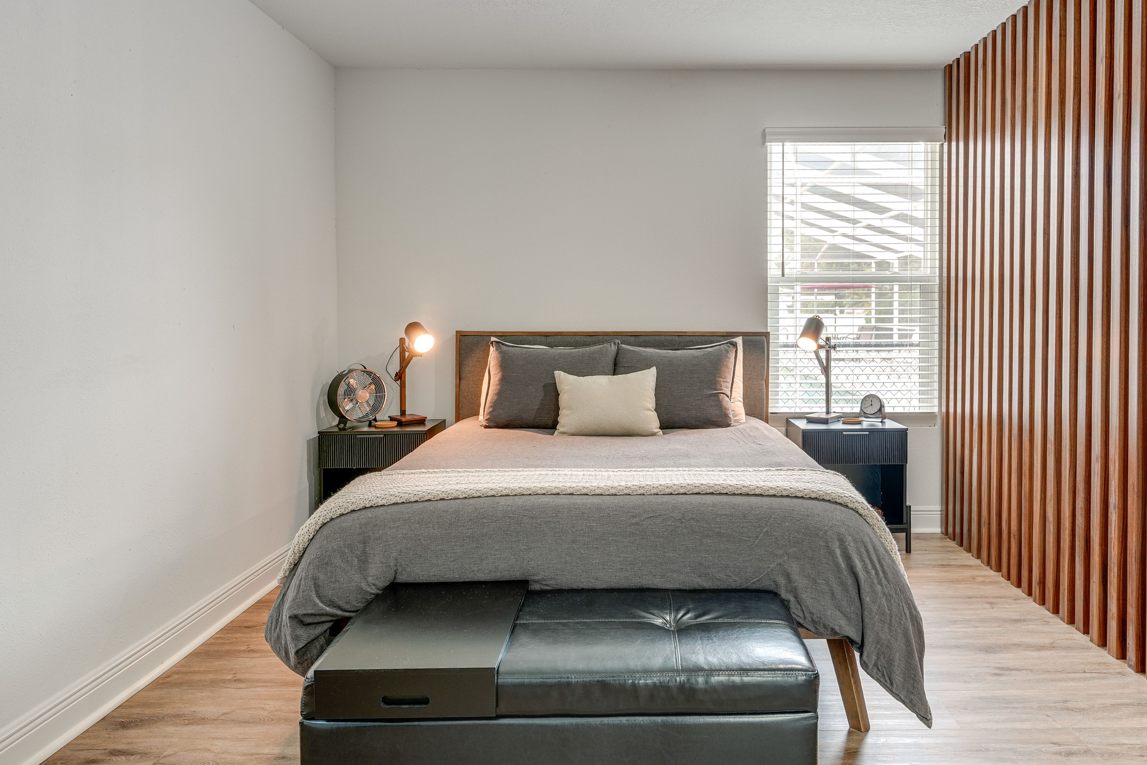 Bedroom 4 (Separate Studio) | Queen Bed
