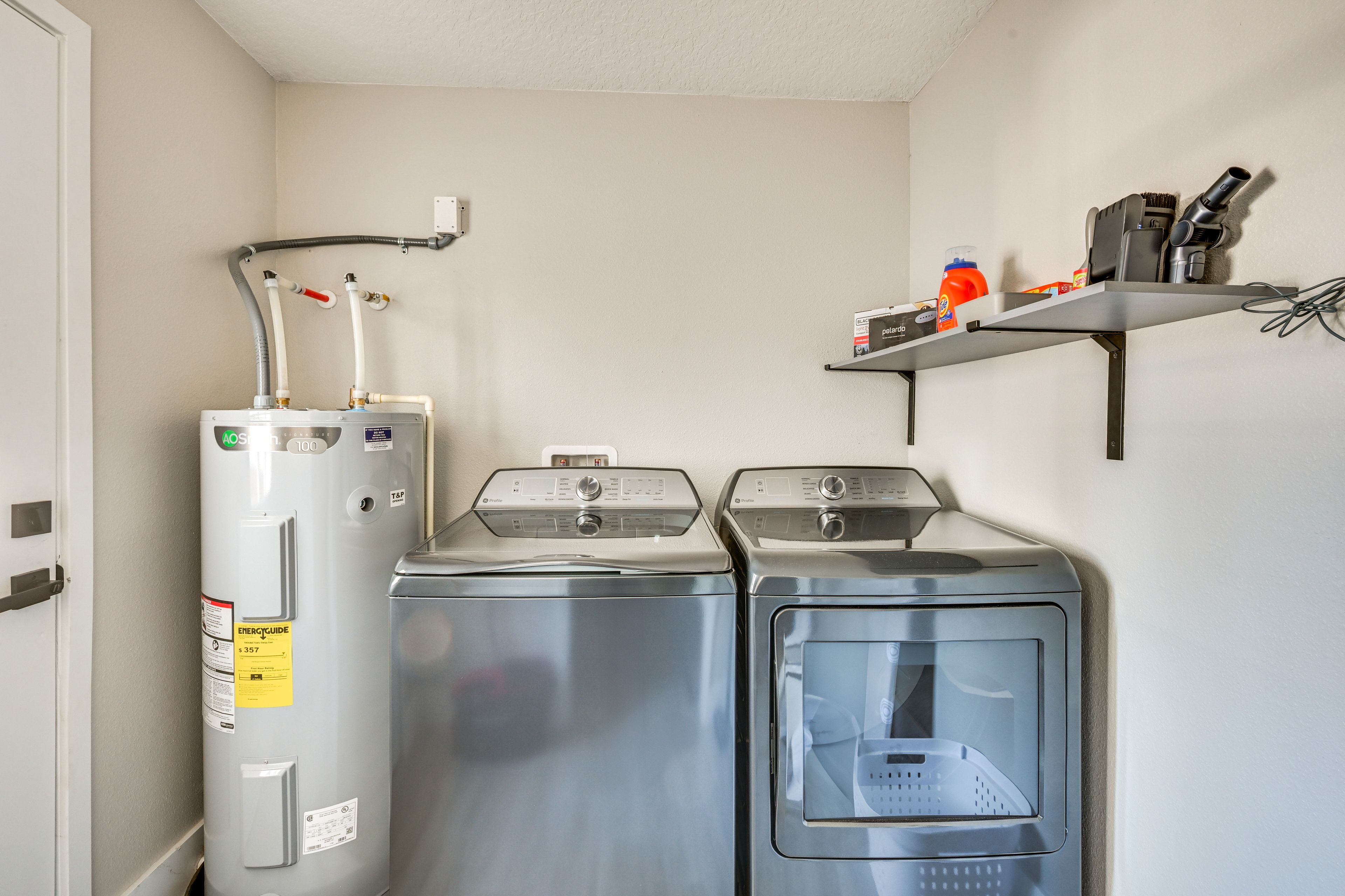 Washer & Dryer (Main Home)