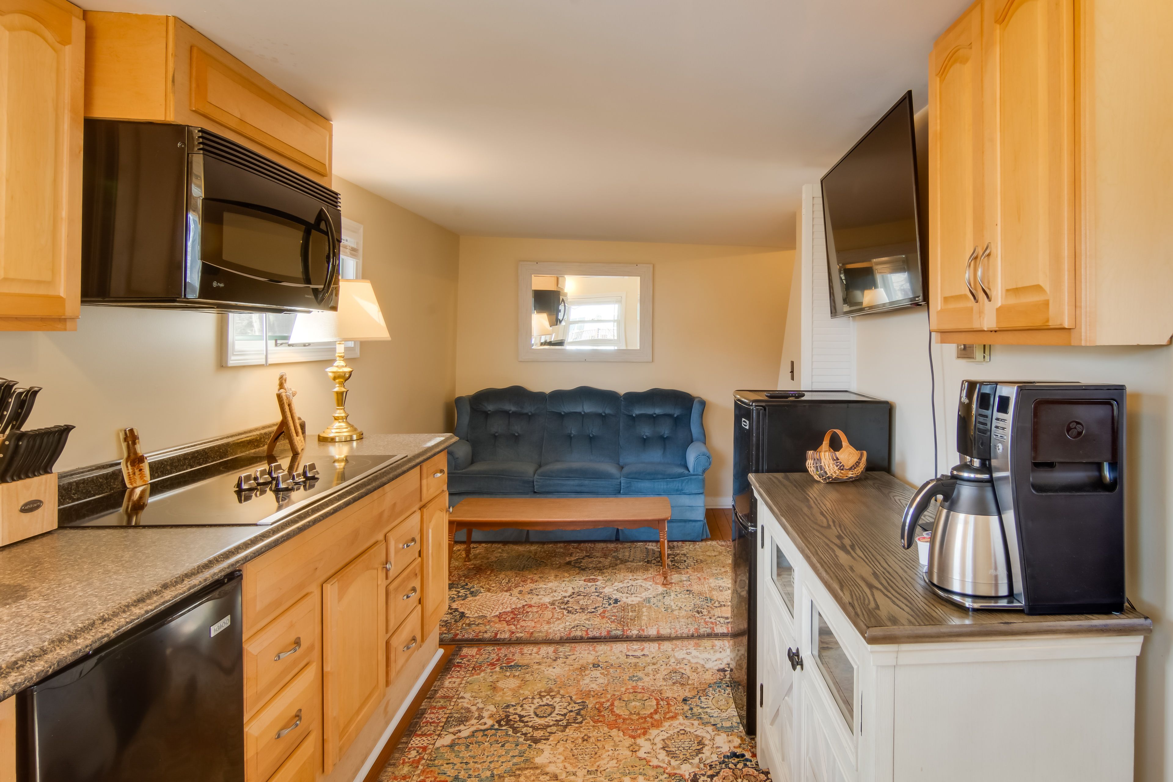 Cottage B | Kitchen | 1st Floor