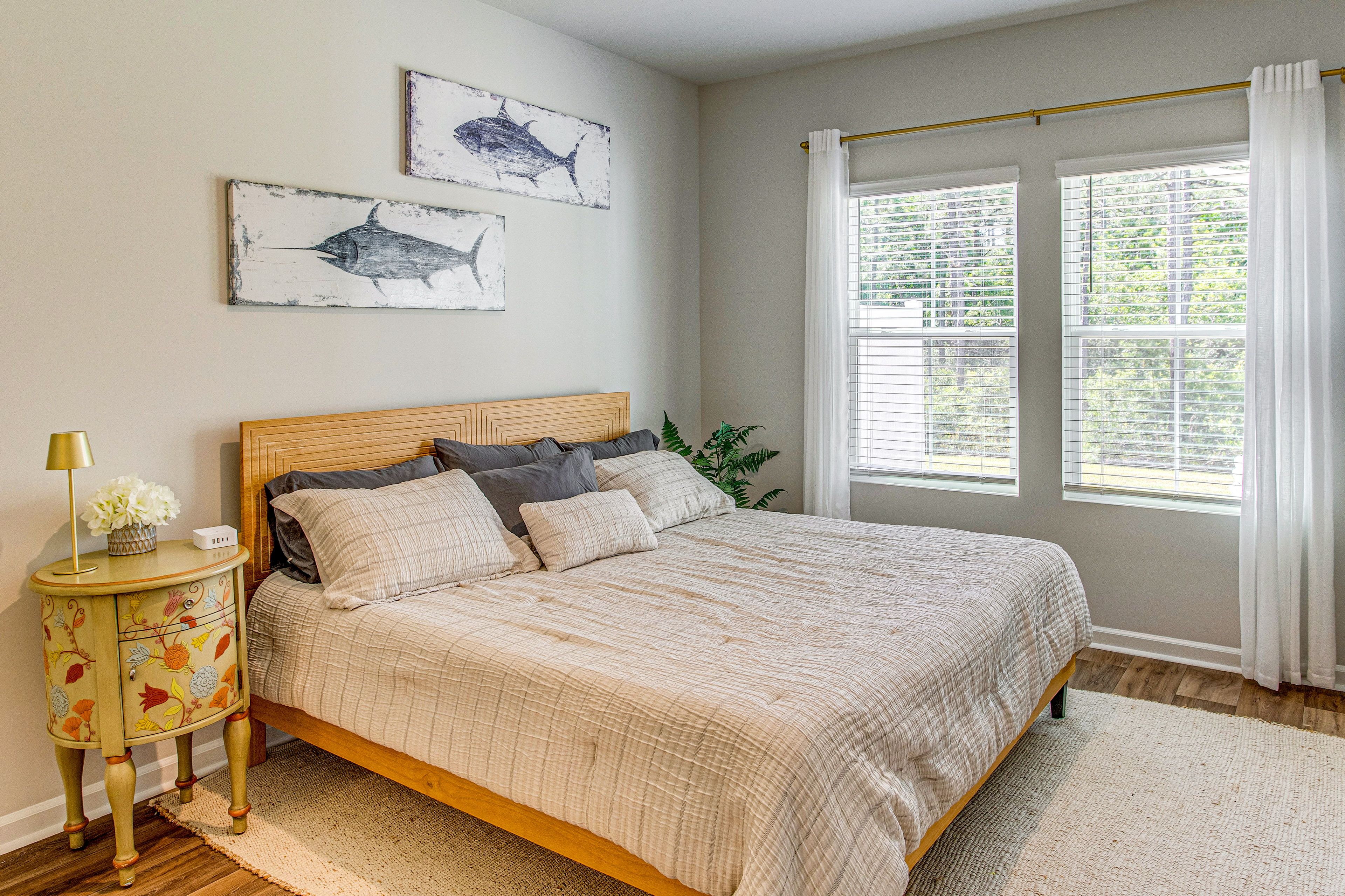 Bedroom 1 | King Bed