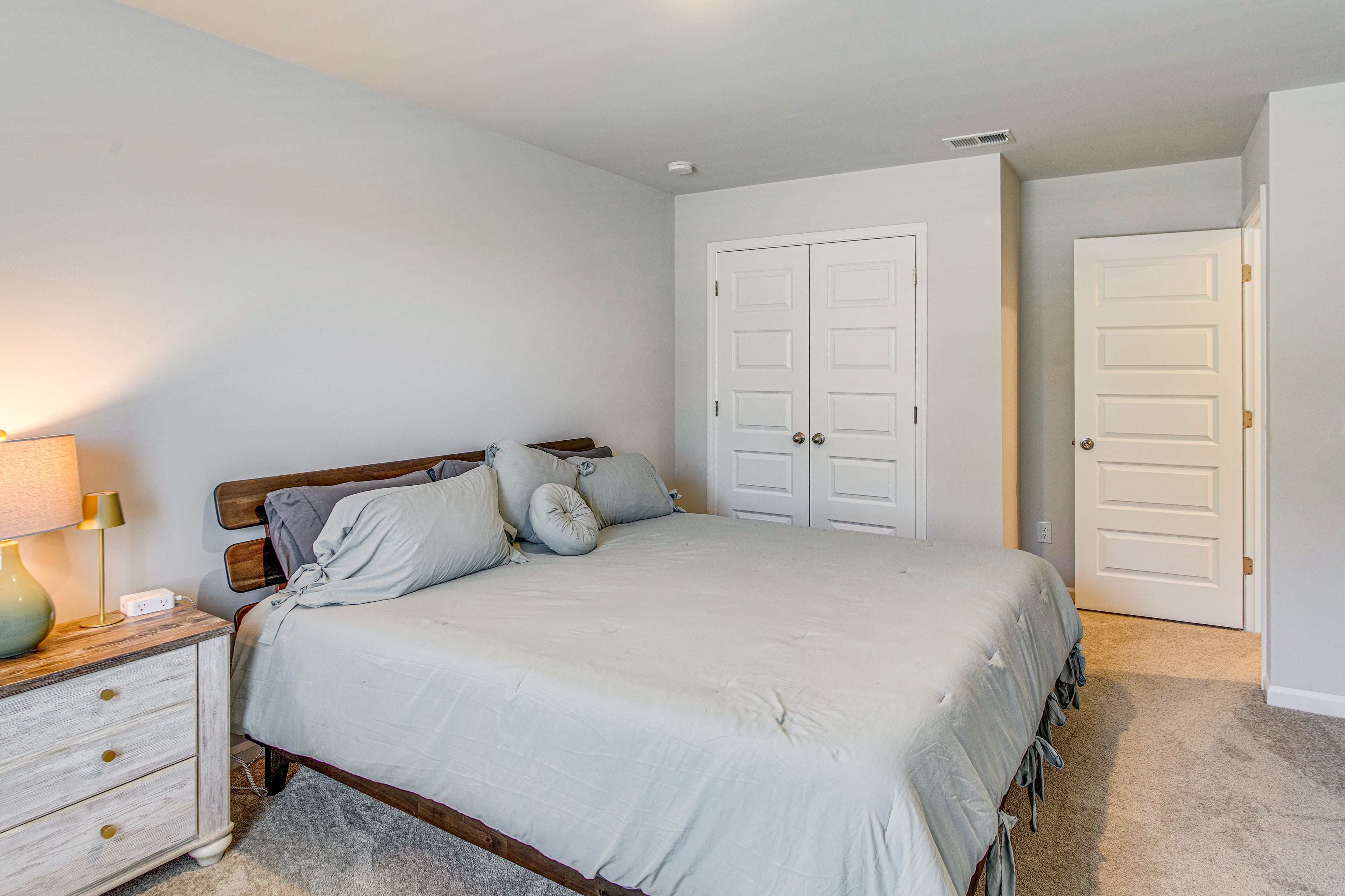 Bedroom 3 | King Bed