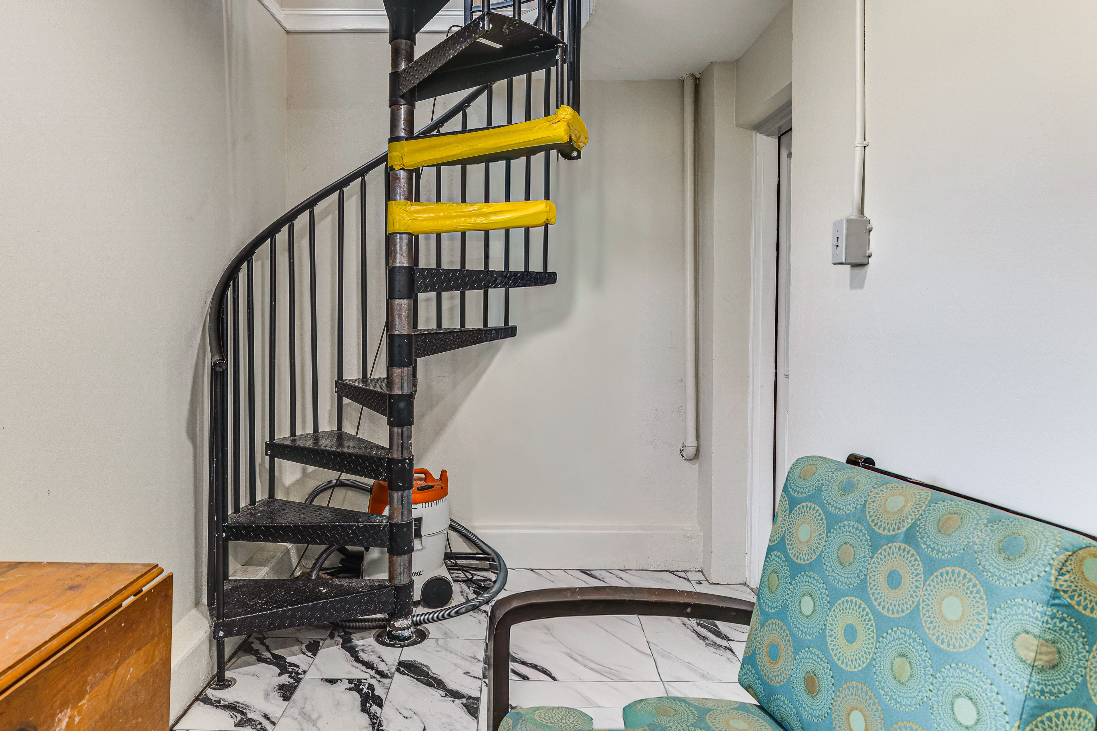 Sprial Staircase to Lower Level