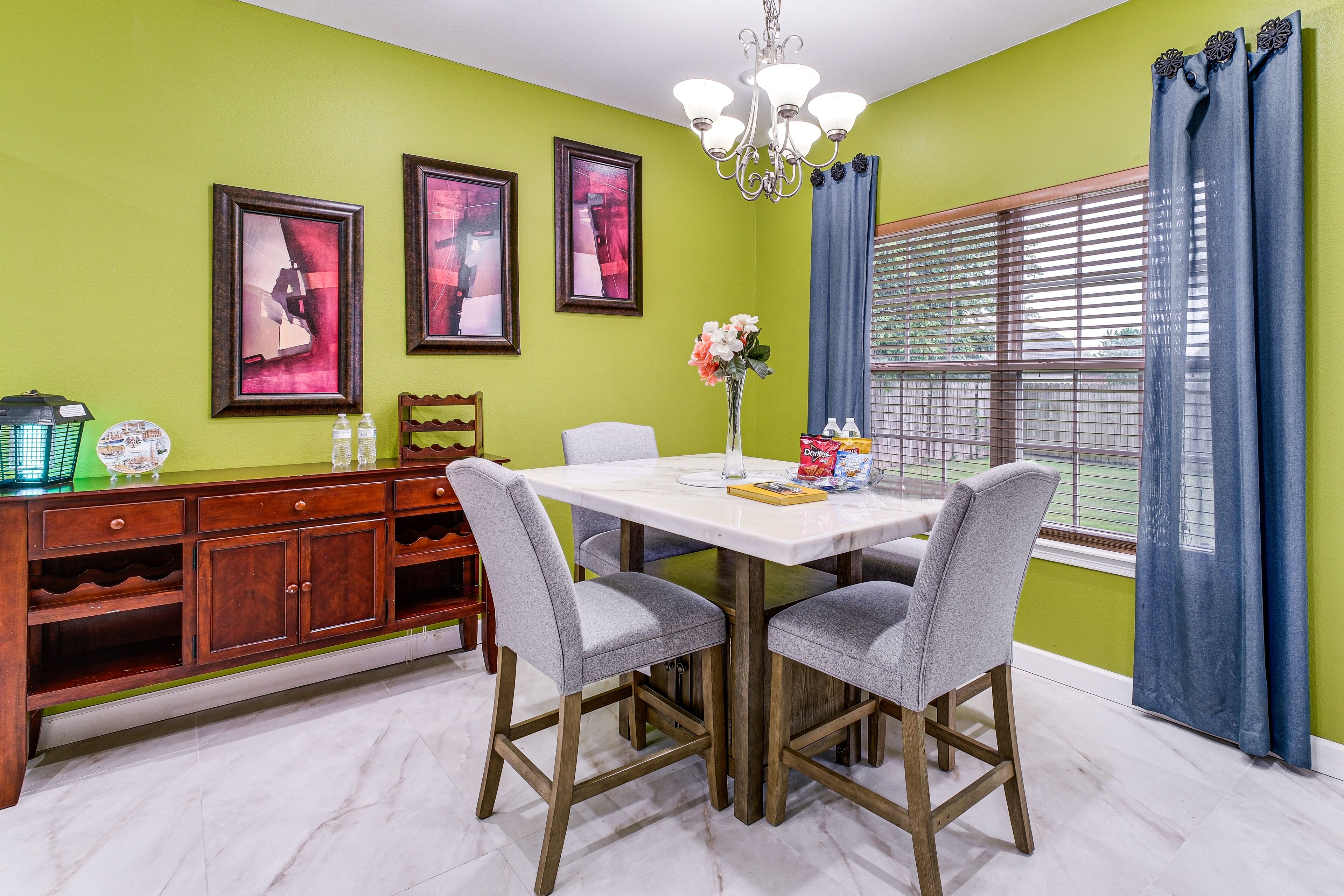 Dining Area | 1st Floor