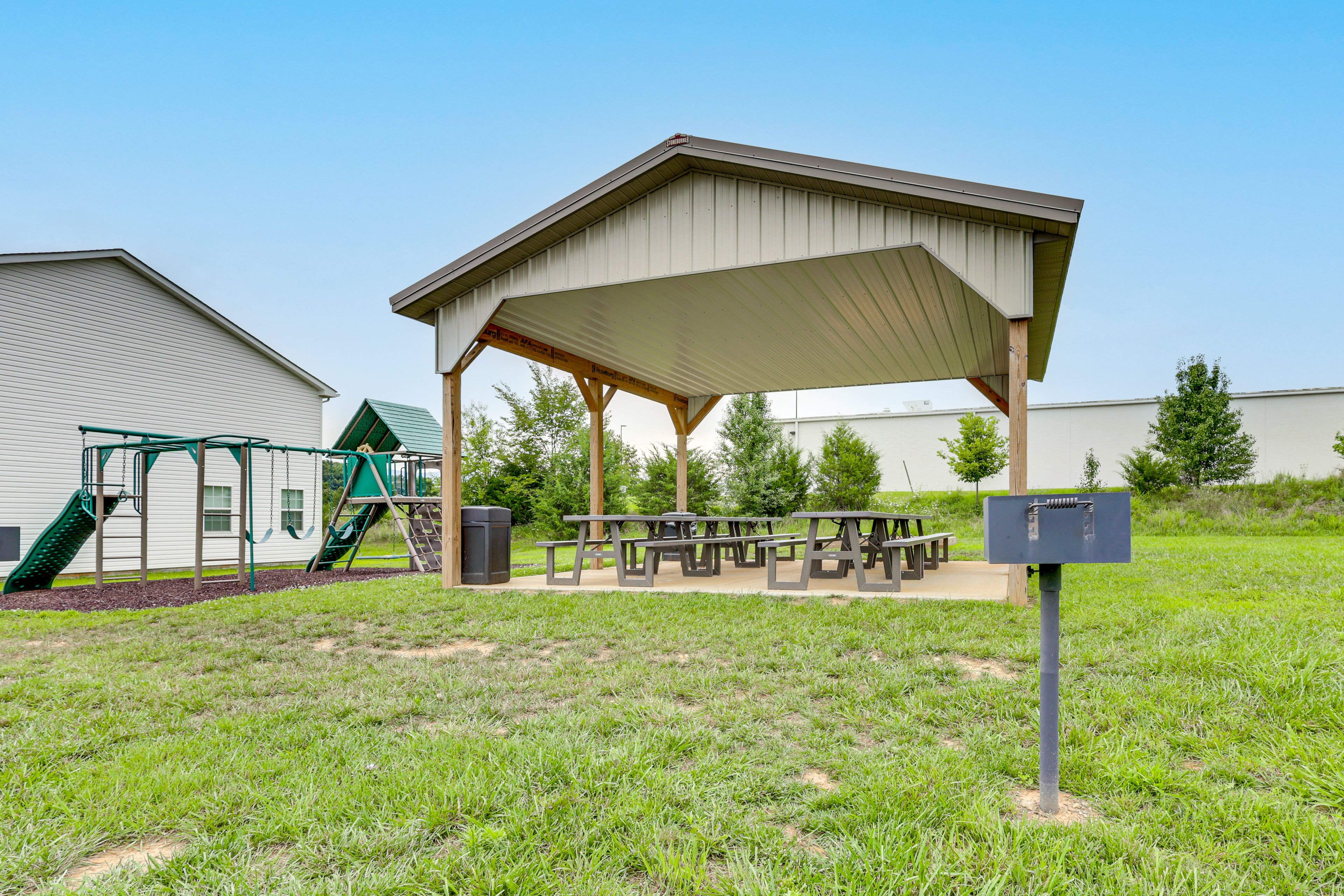 Luray Landing | Community BBQ pavilion & Playground