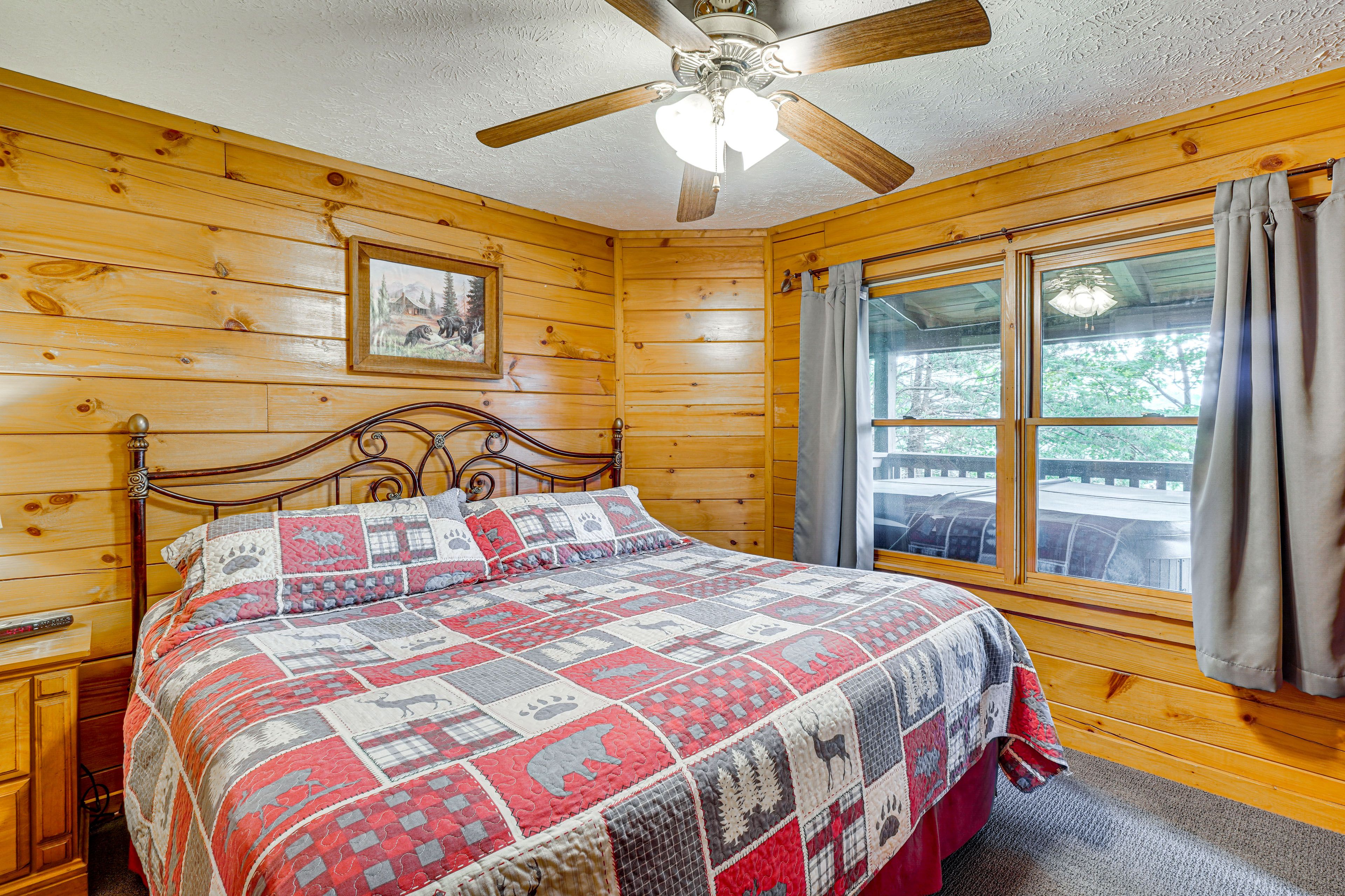 Bedroom 1 | Main Level | King Bed