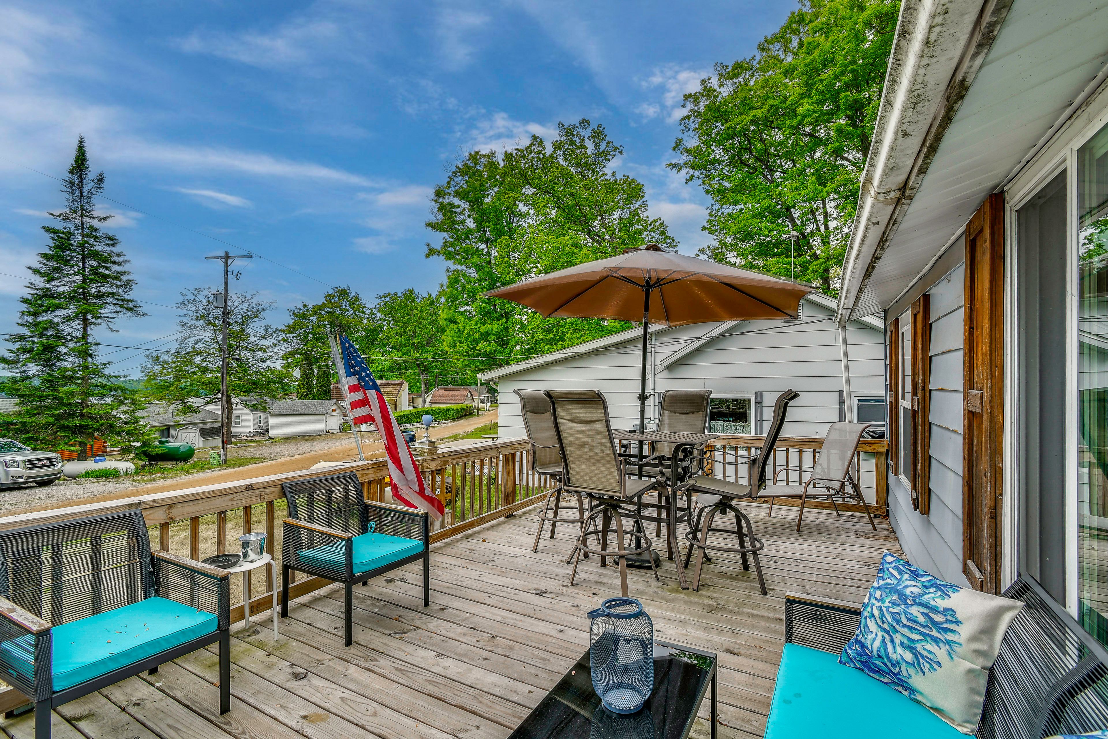 Lupton Vacation Rental | 2BR | 1BA | 780 Sq Ft