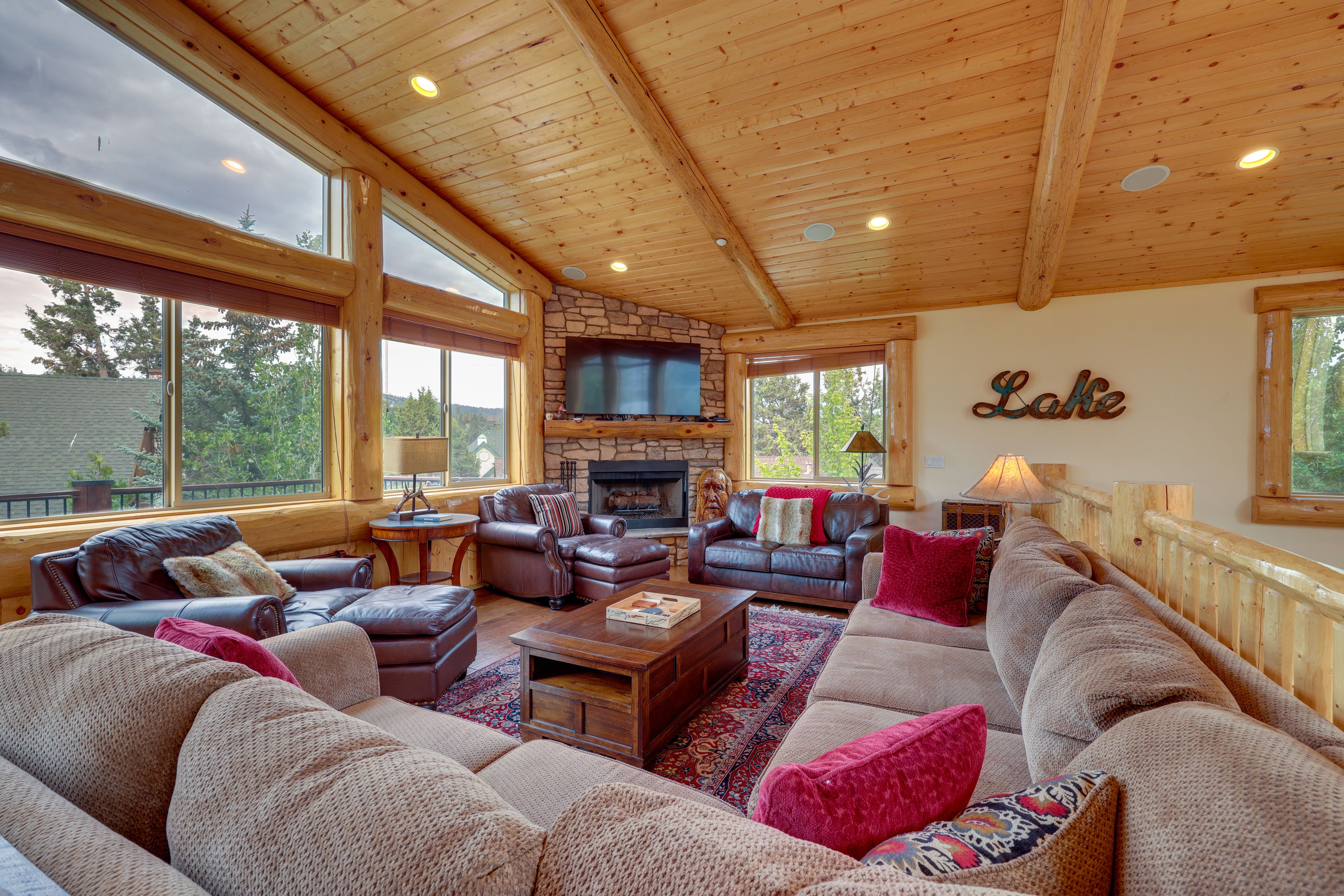 Living Room | Main Floor