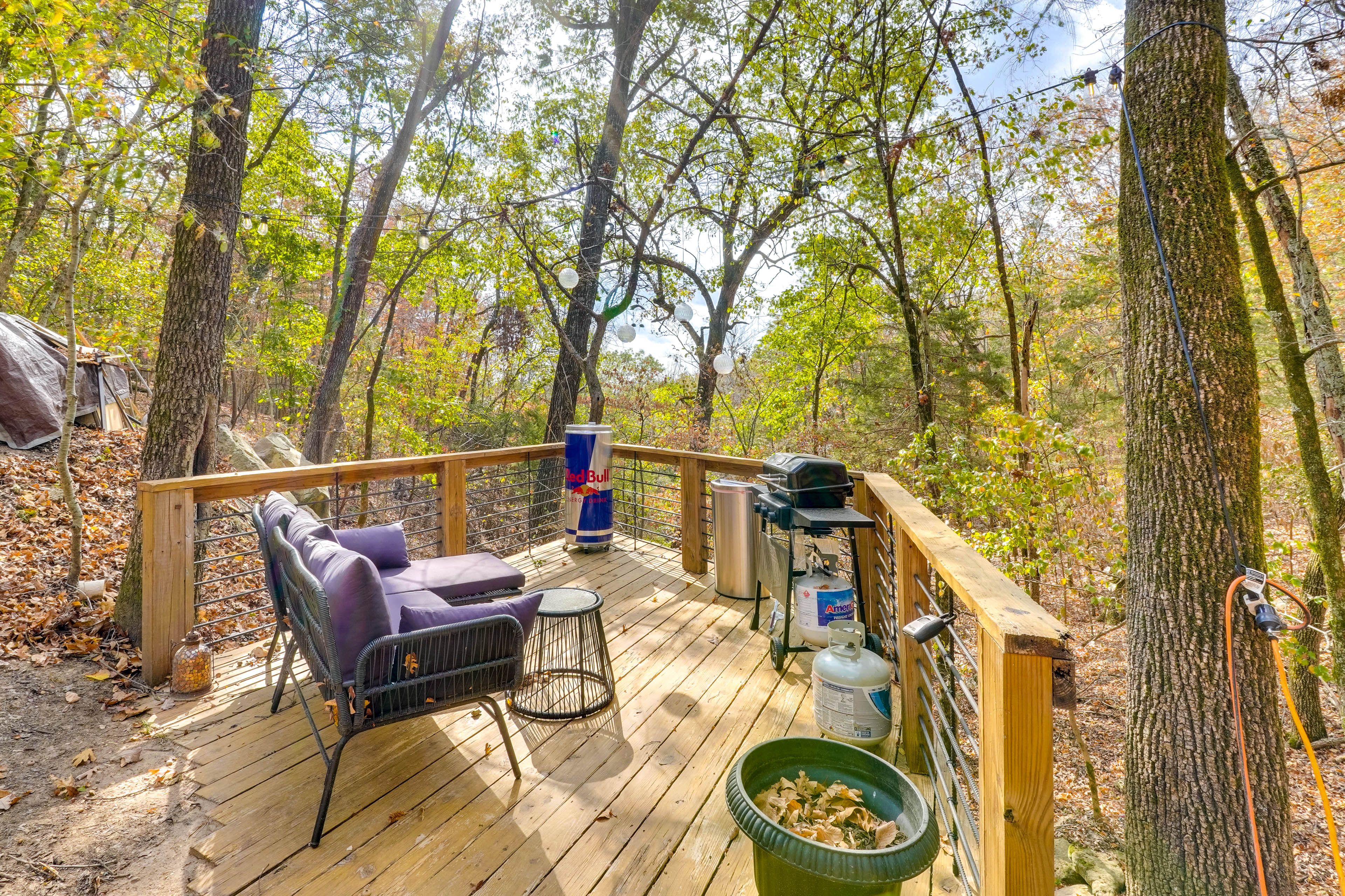 Studio Unit Deck