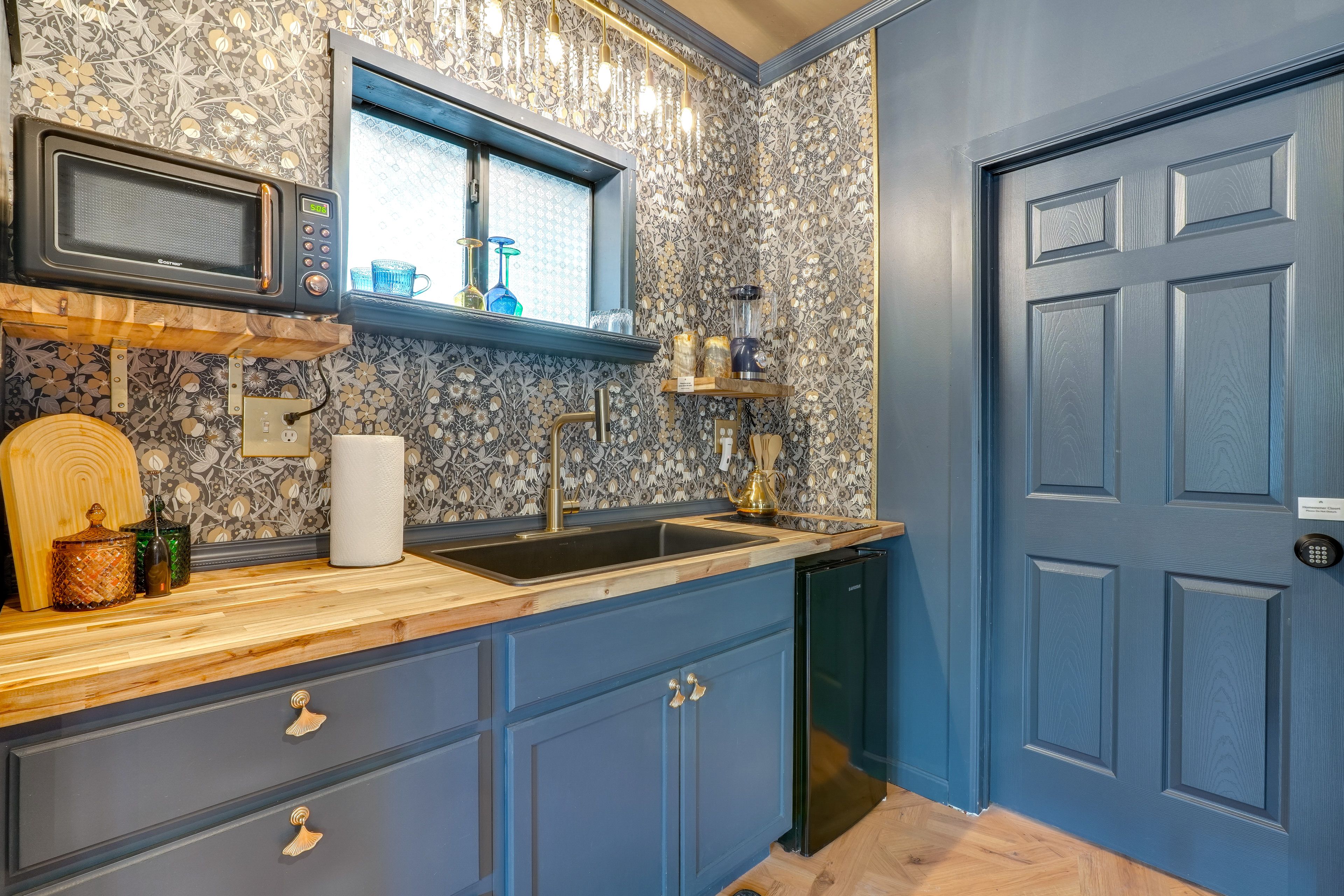 Kitchenette