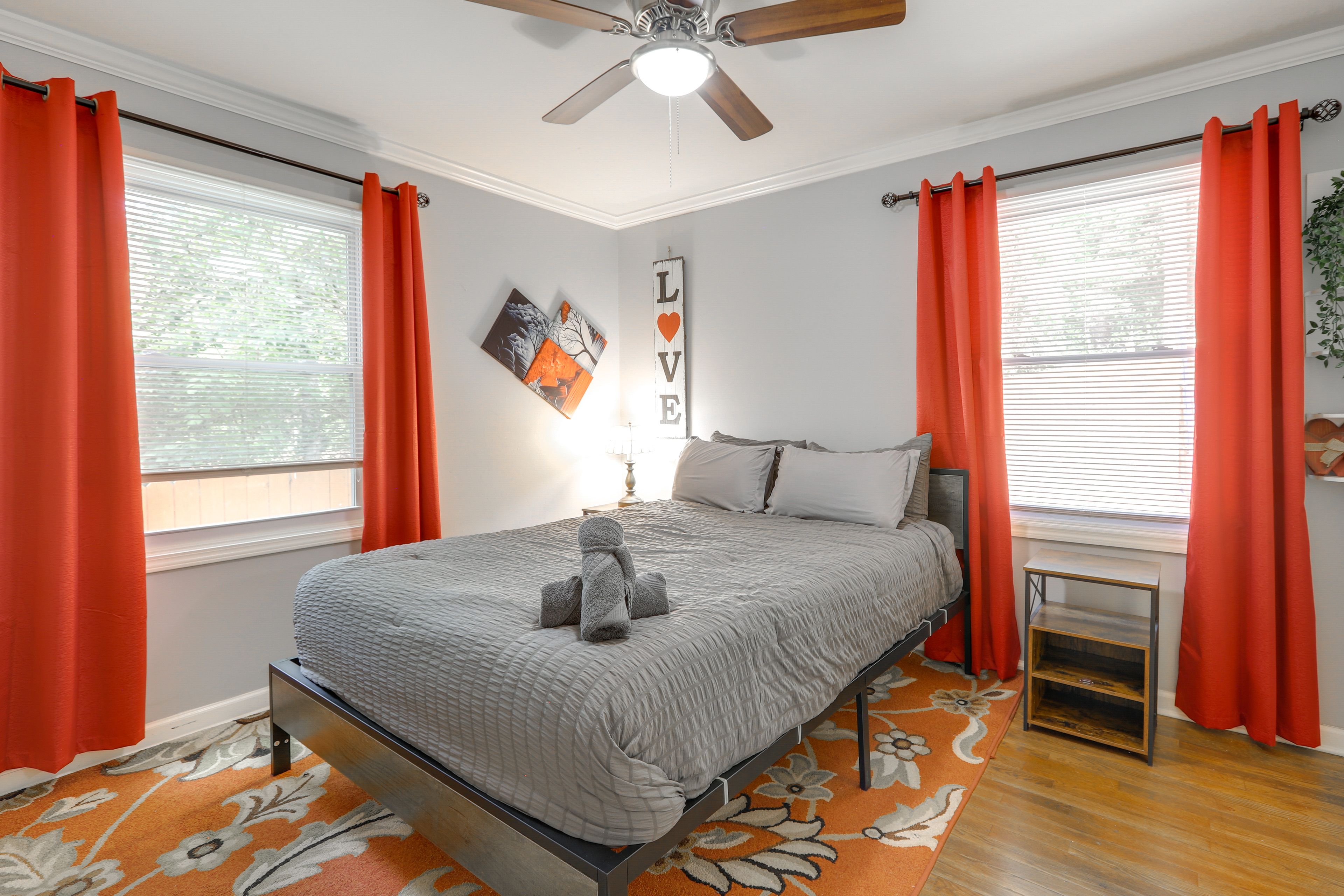 Bedroom 3 | Queen Bed
