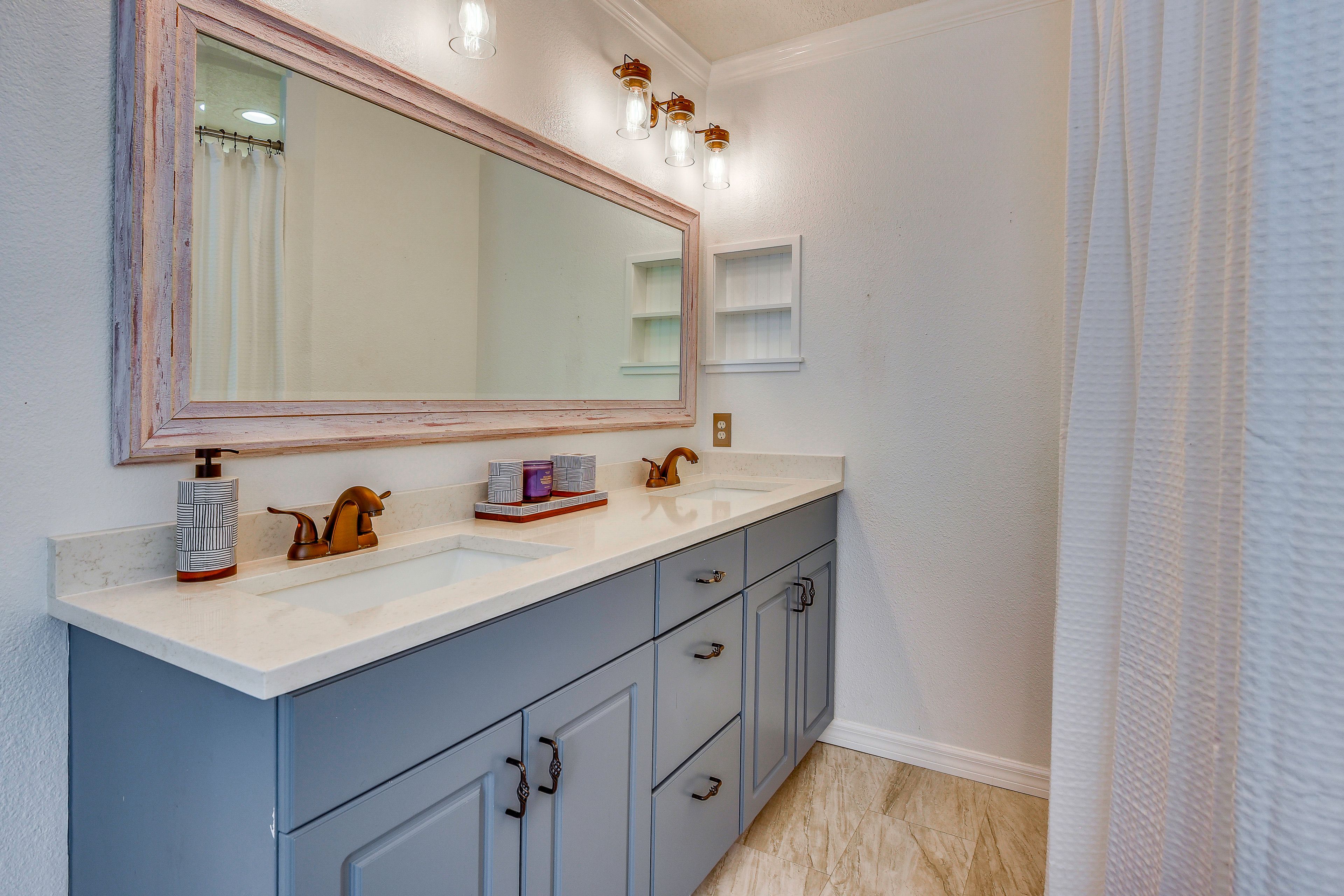 En-Suite Bathroom