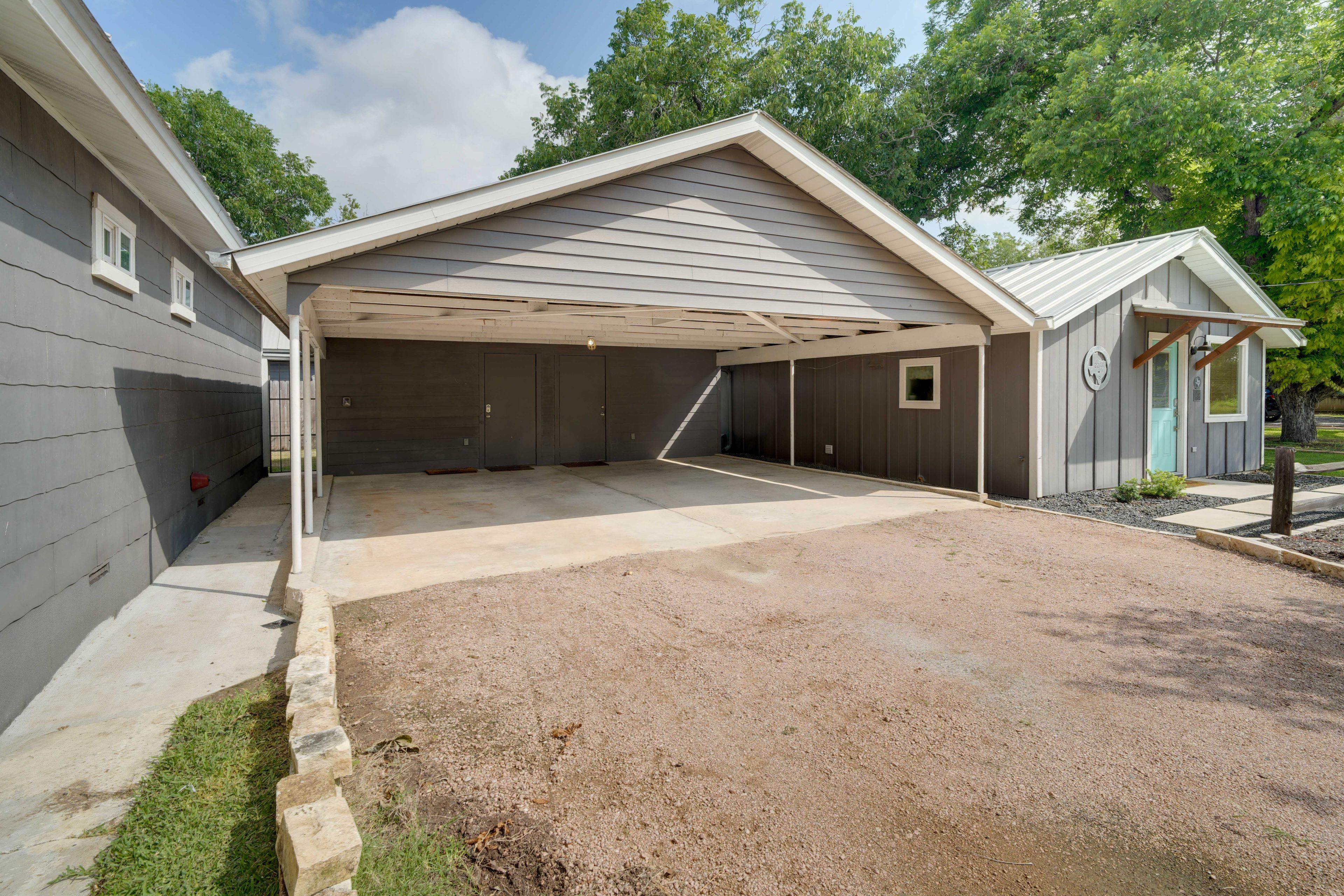 Carport