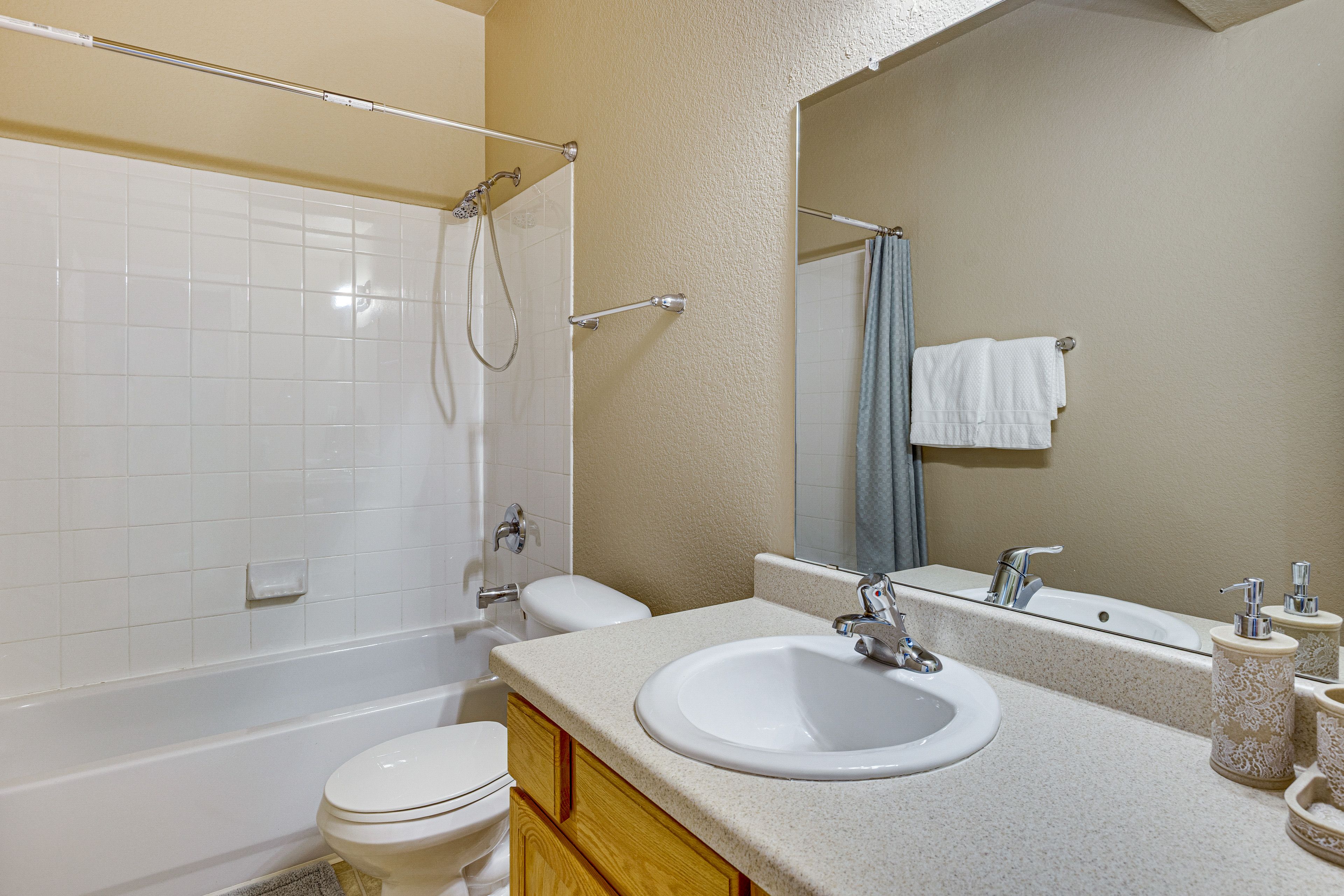 Bathroom | 2nd Floor