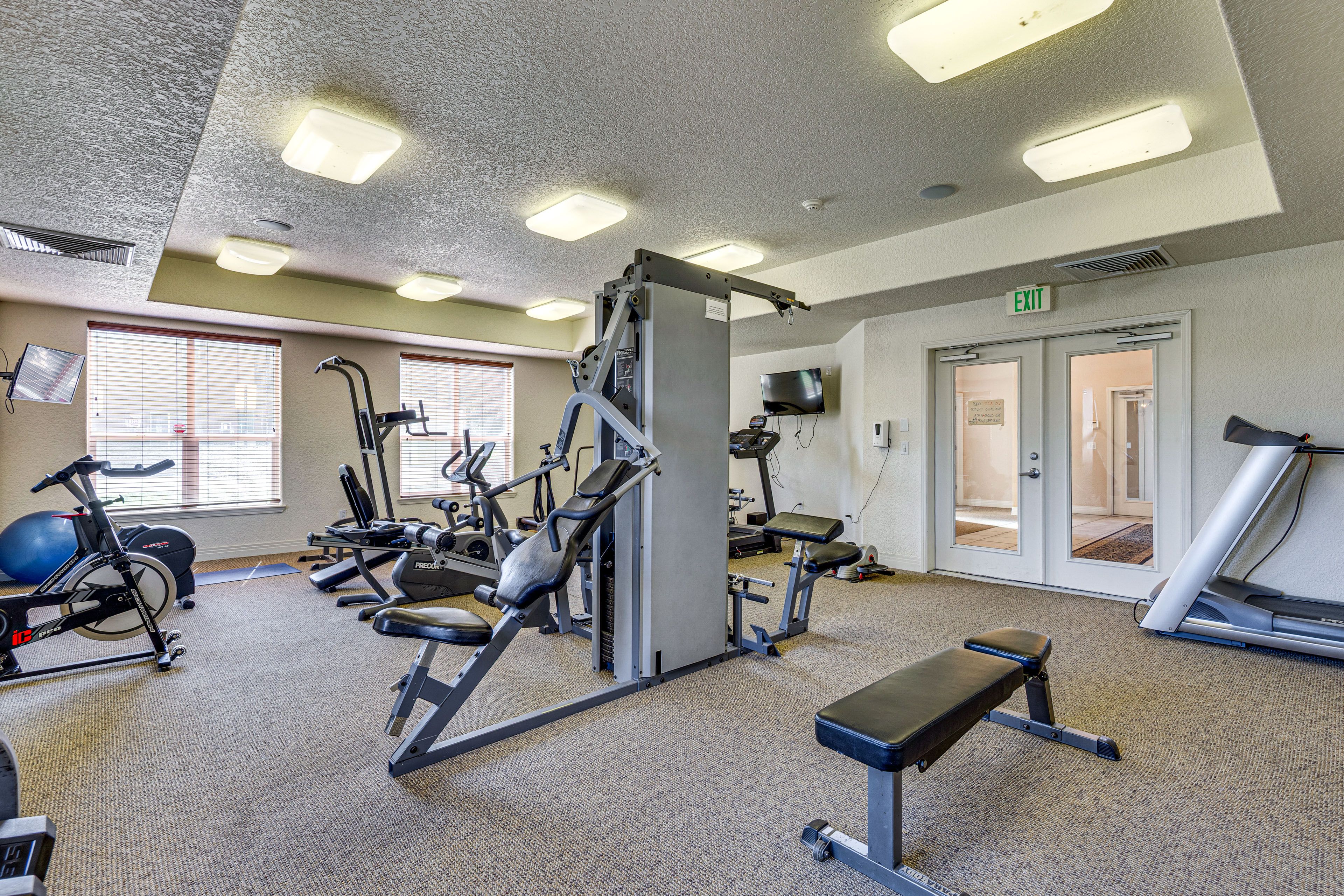 Villa Mirage Community Amenities