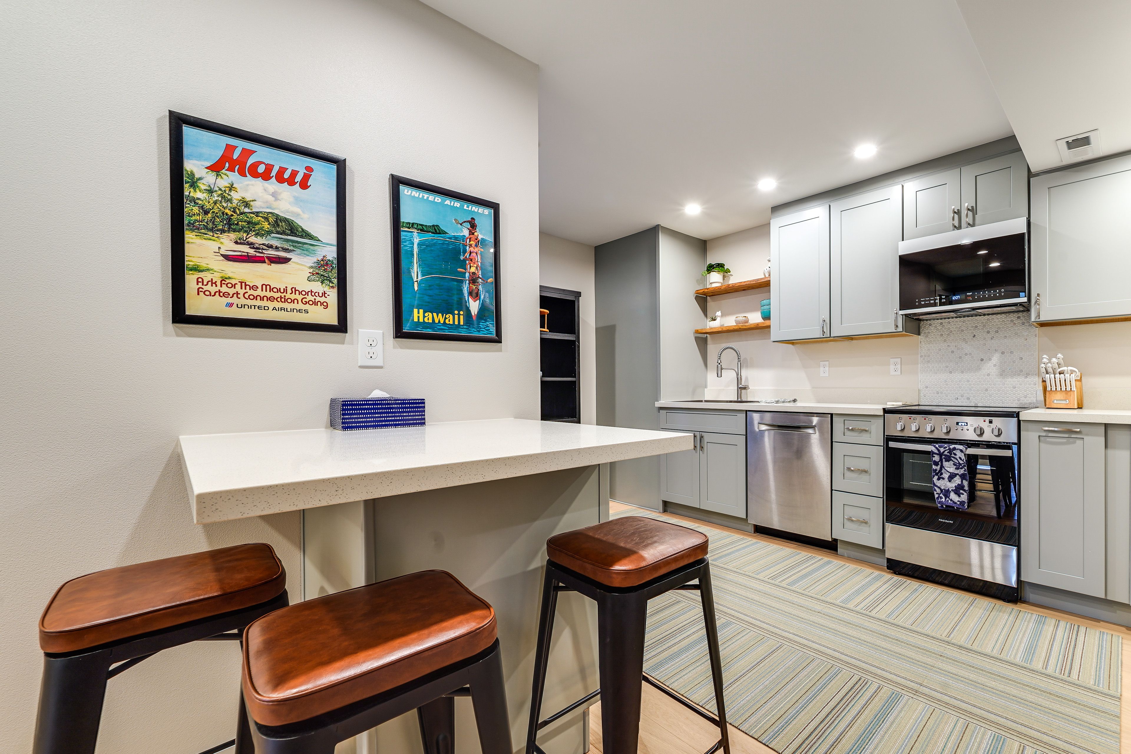 Dining & Kitchen Area | Single-Story Unit on Lower Level