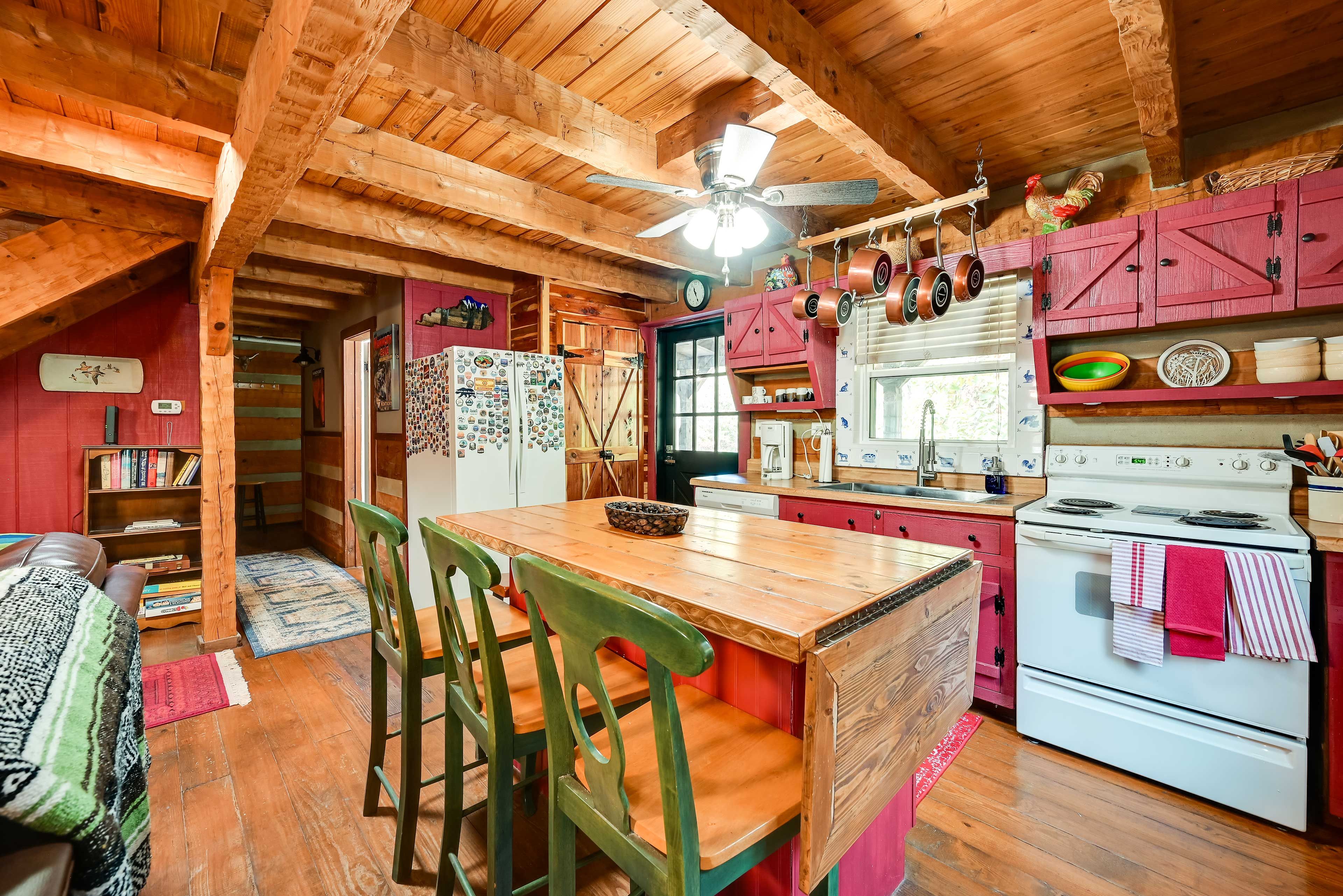Kitchen | 1st Floor