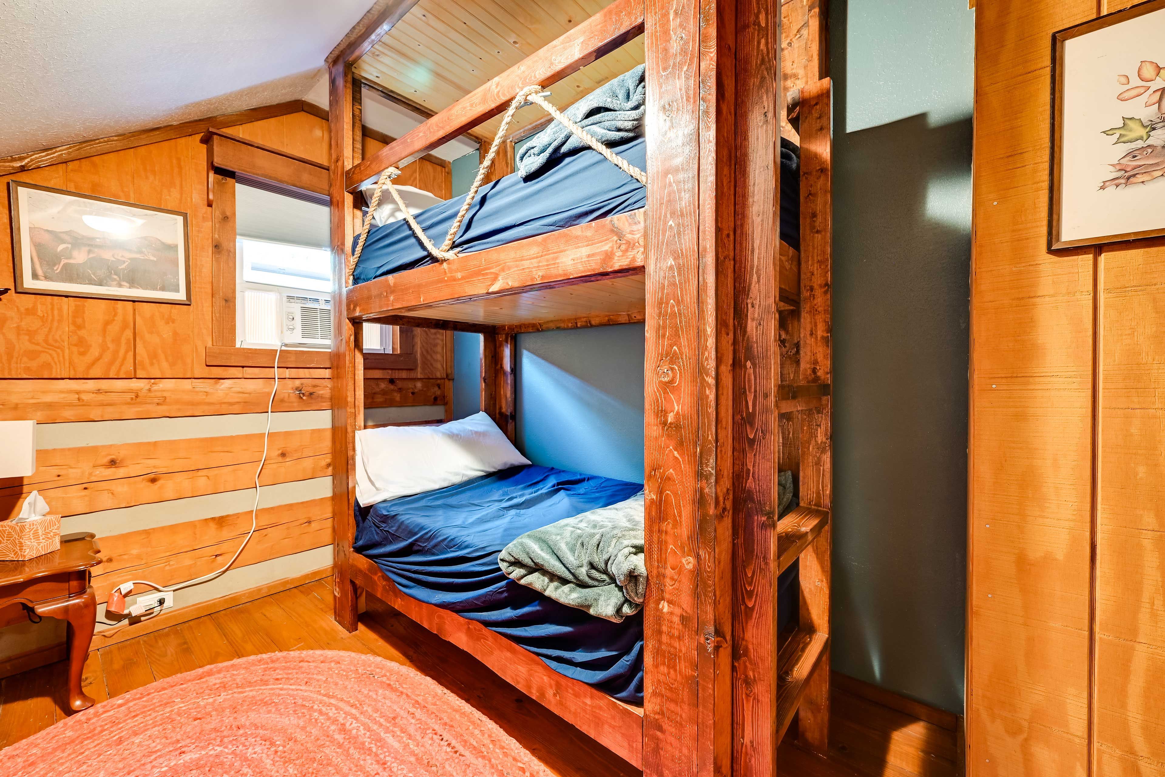 Bedroom 3 | Twin Bunk Bed | 2nd Floor