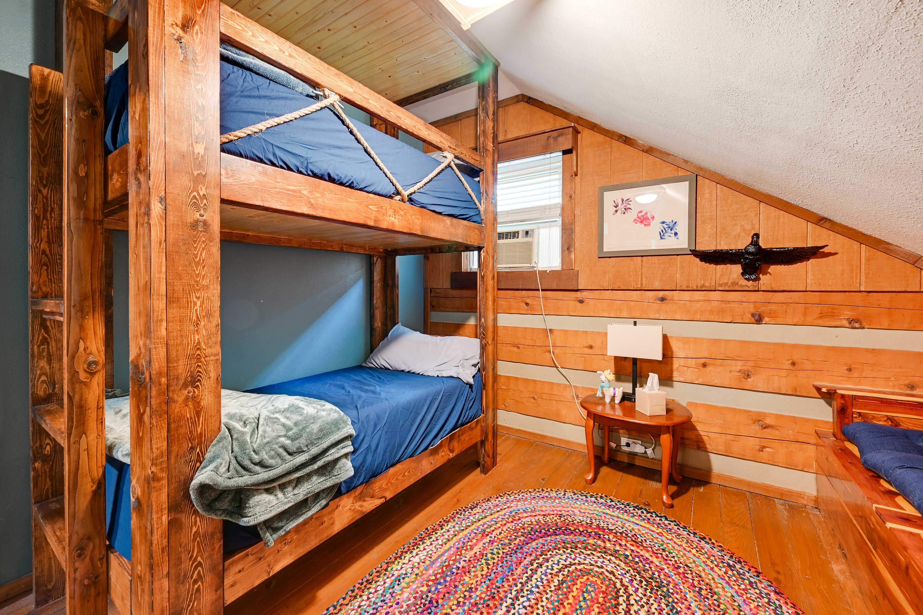 Bedroom 4 | Twin Bunk Bed | 2nd Floor