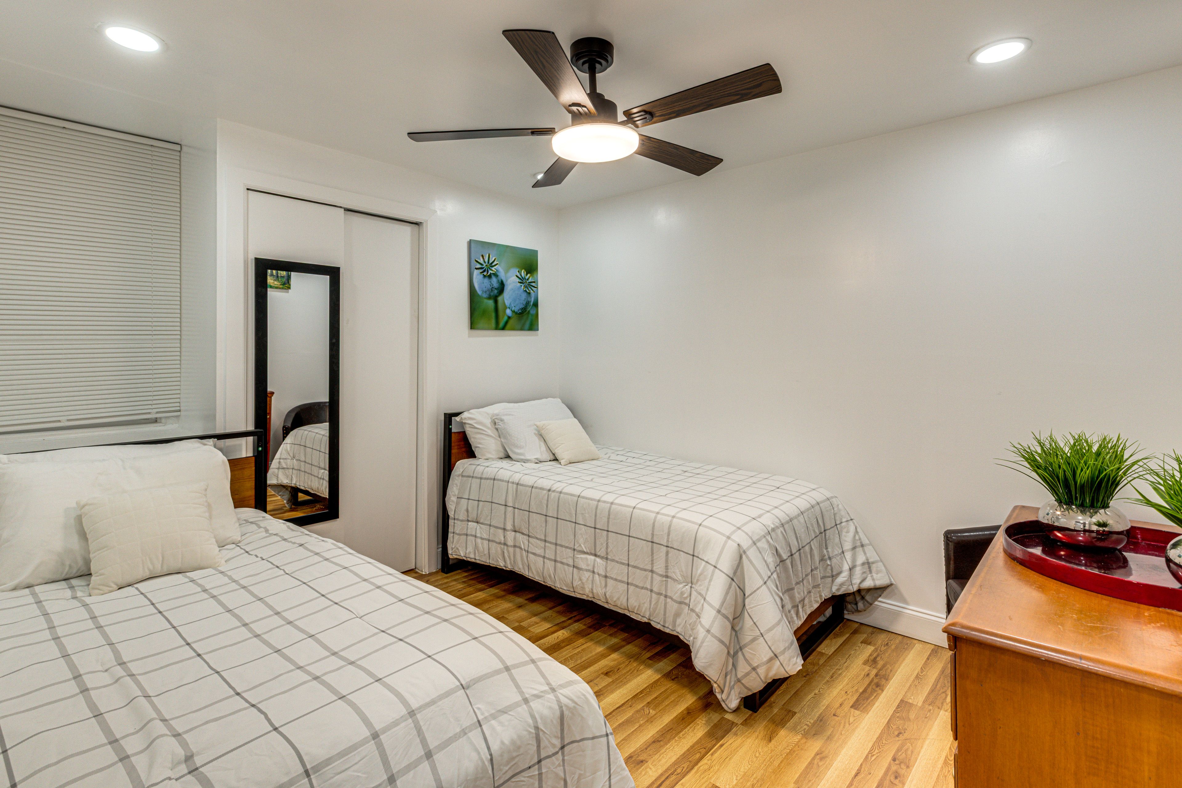 Bedroom 2 | 2 Twin Beds