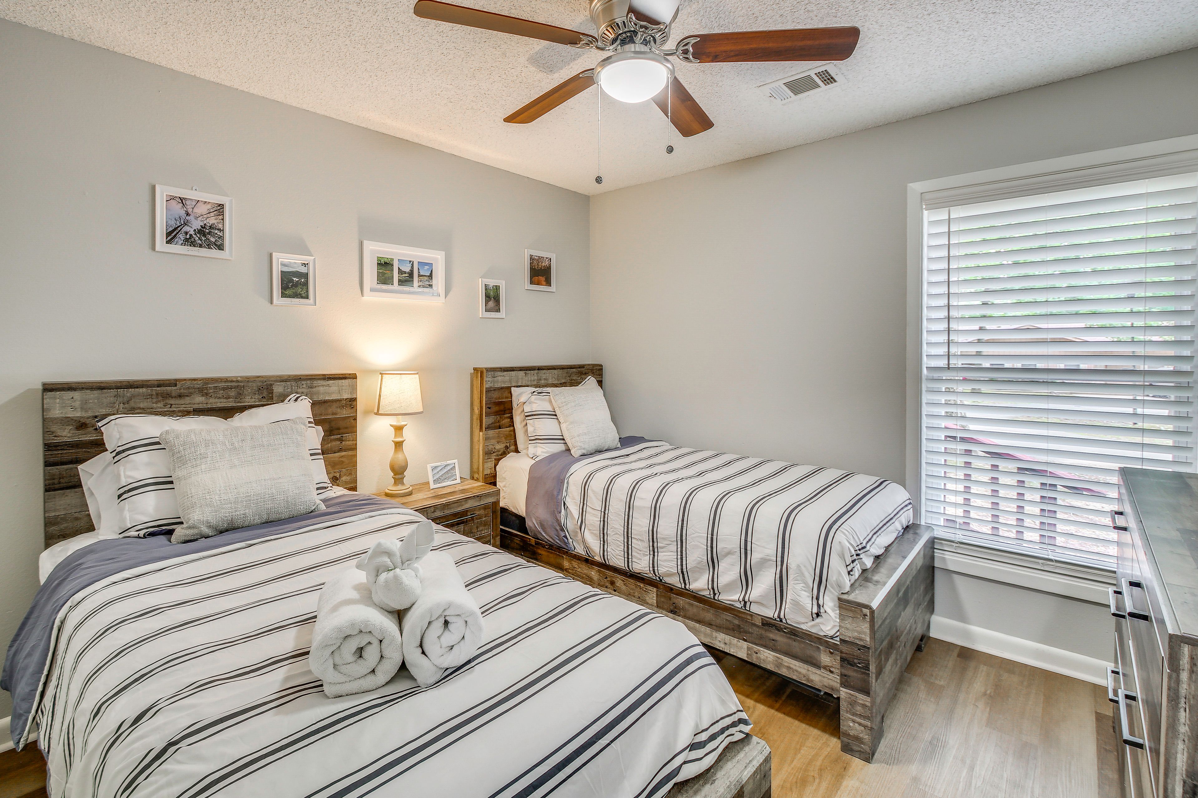 Bedroom 3 | 2 Twin Beds