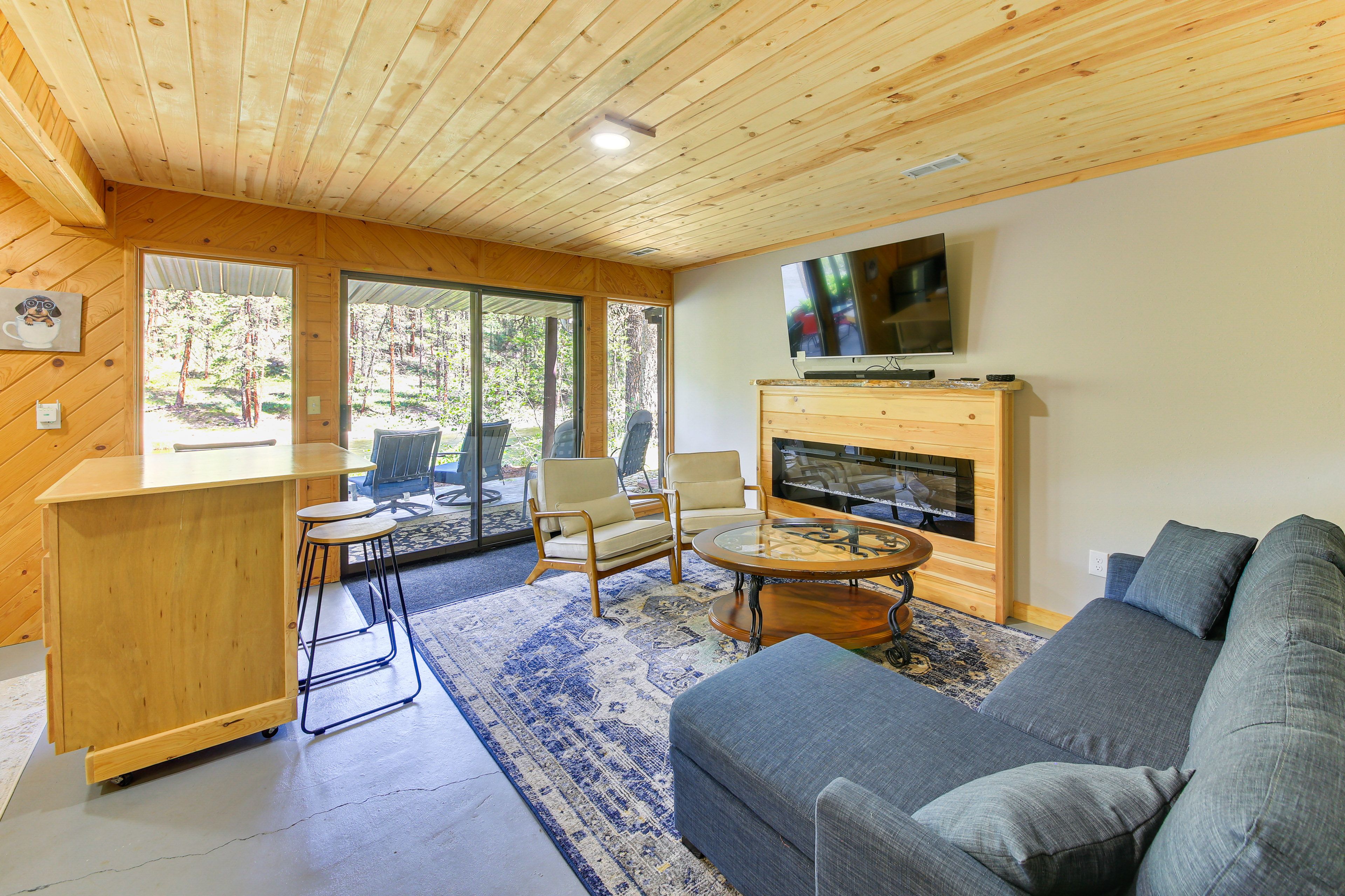 Living Room | Central Heating & A/C