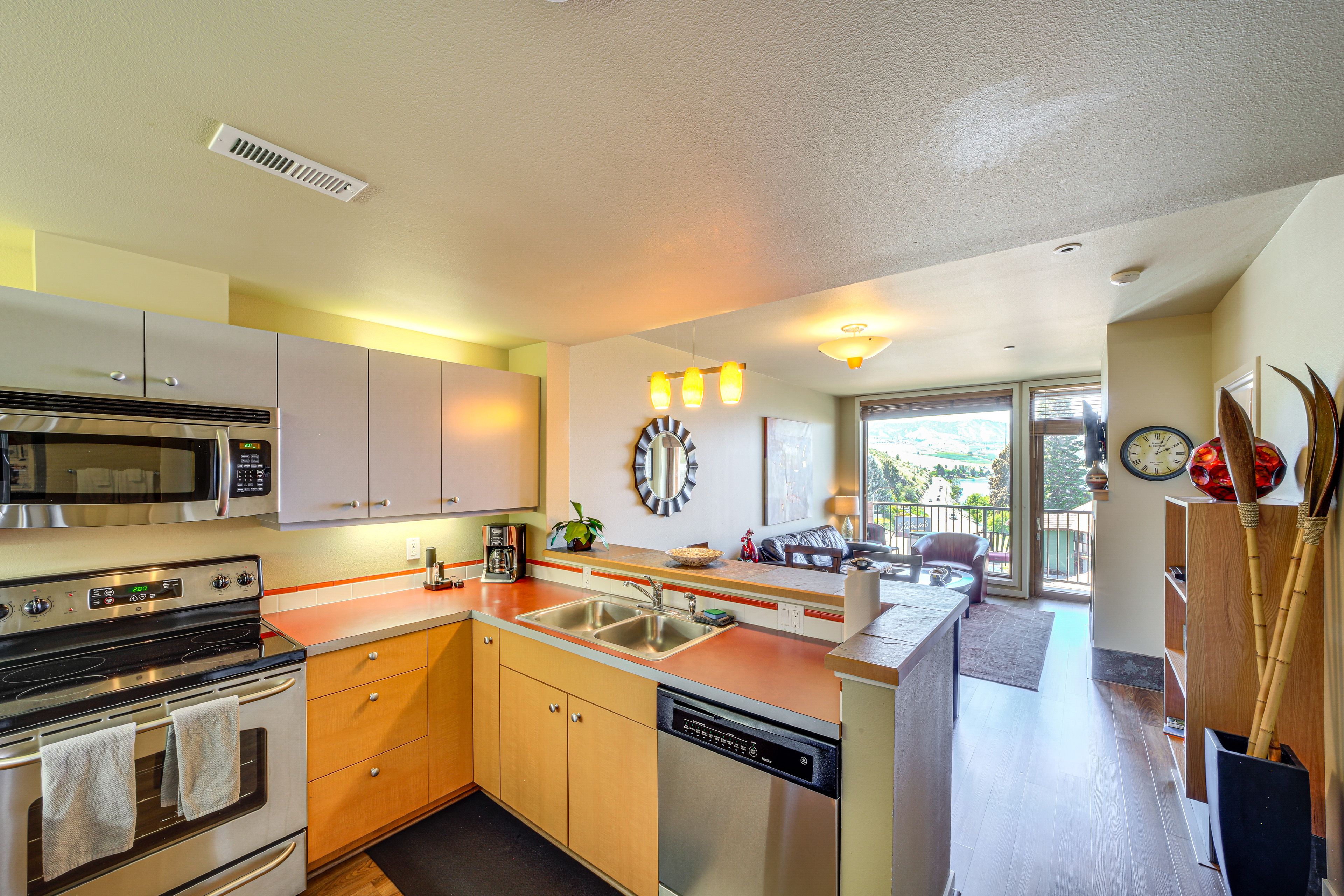 Unit 1 | Kitchen