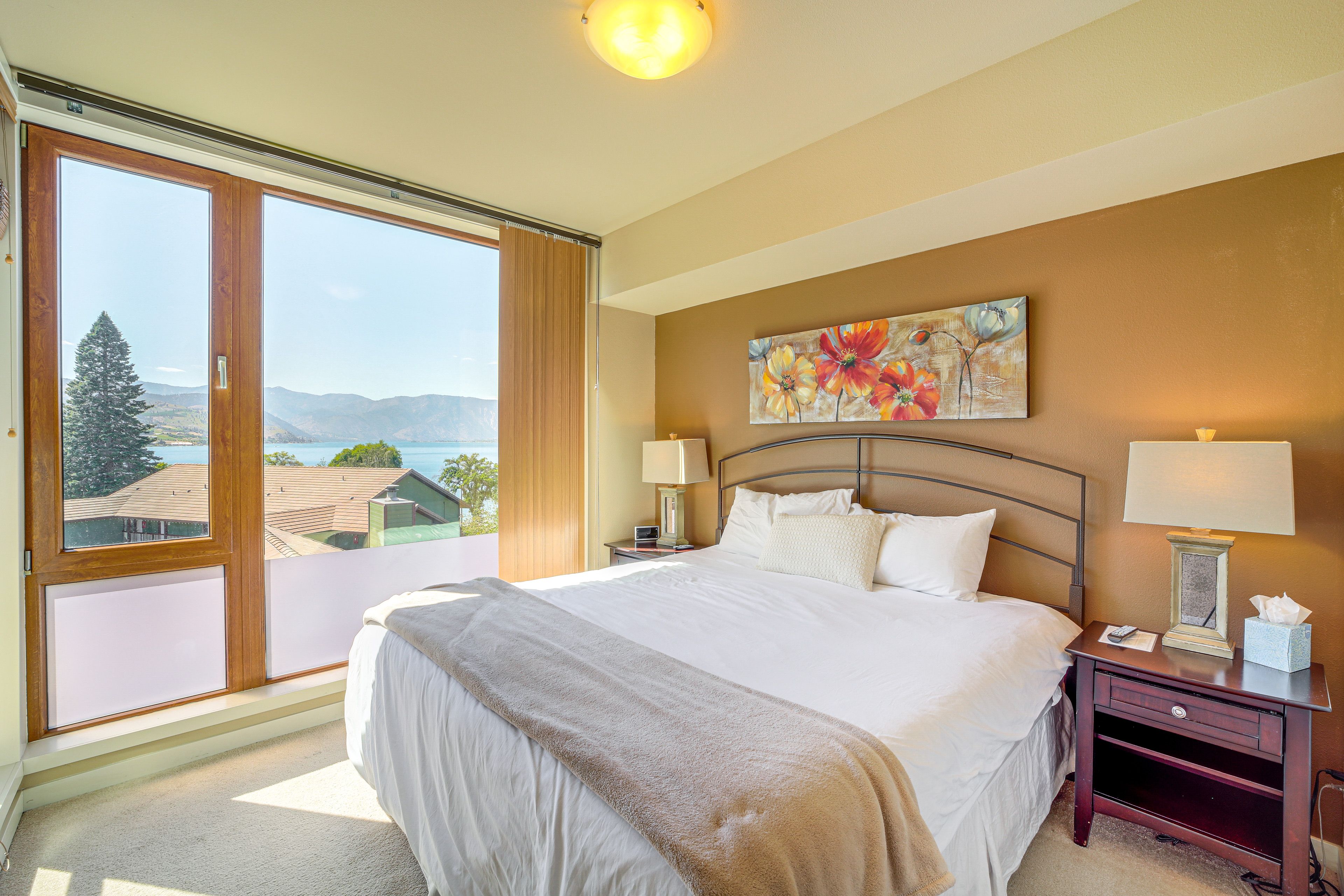 Unit 1 | Bedroom 1 | King Bed