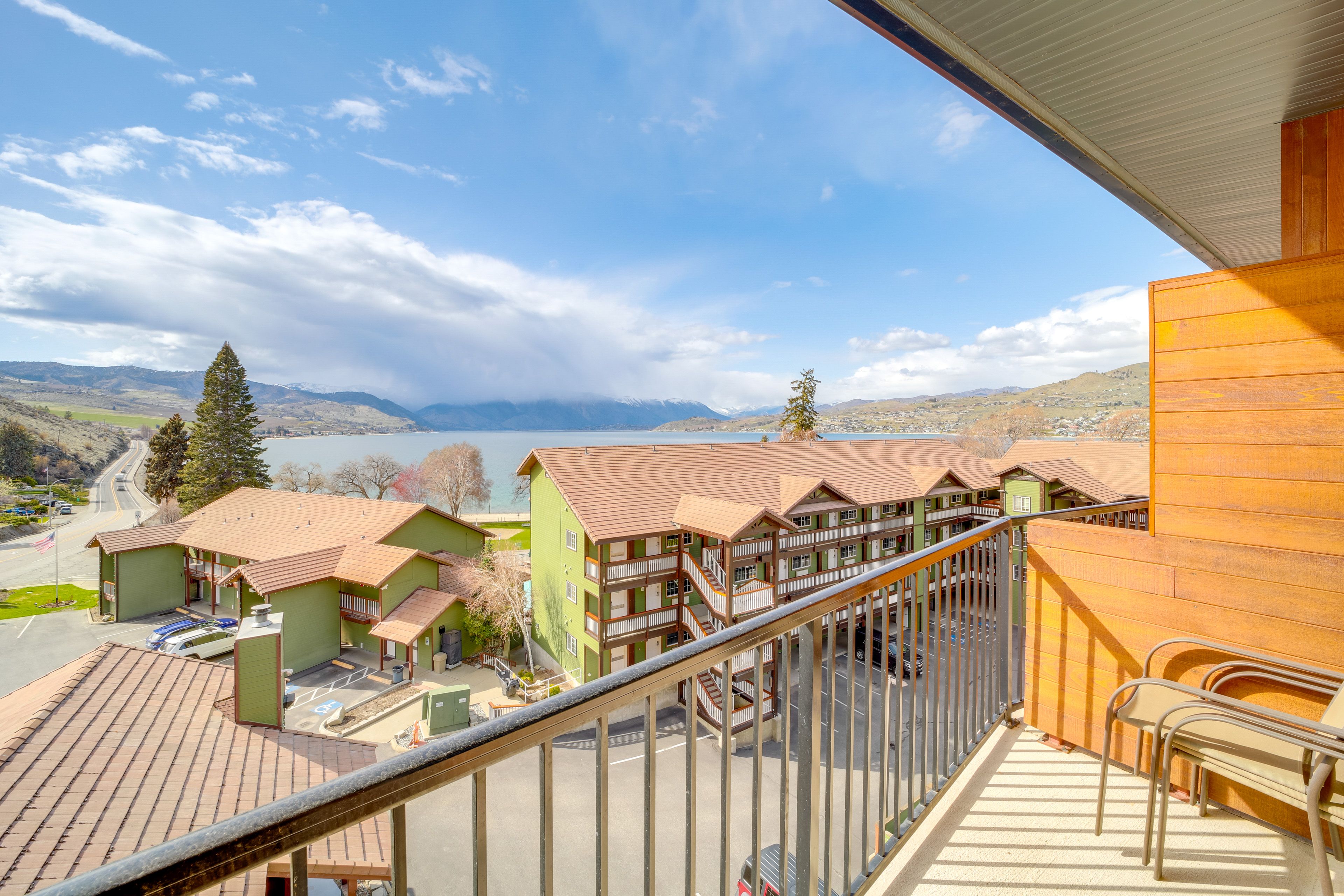 Chelan Vacation Rental | 3BR | 3BA | 1,577 Sq Ft